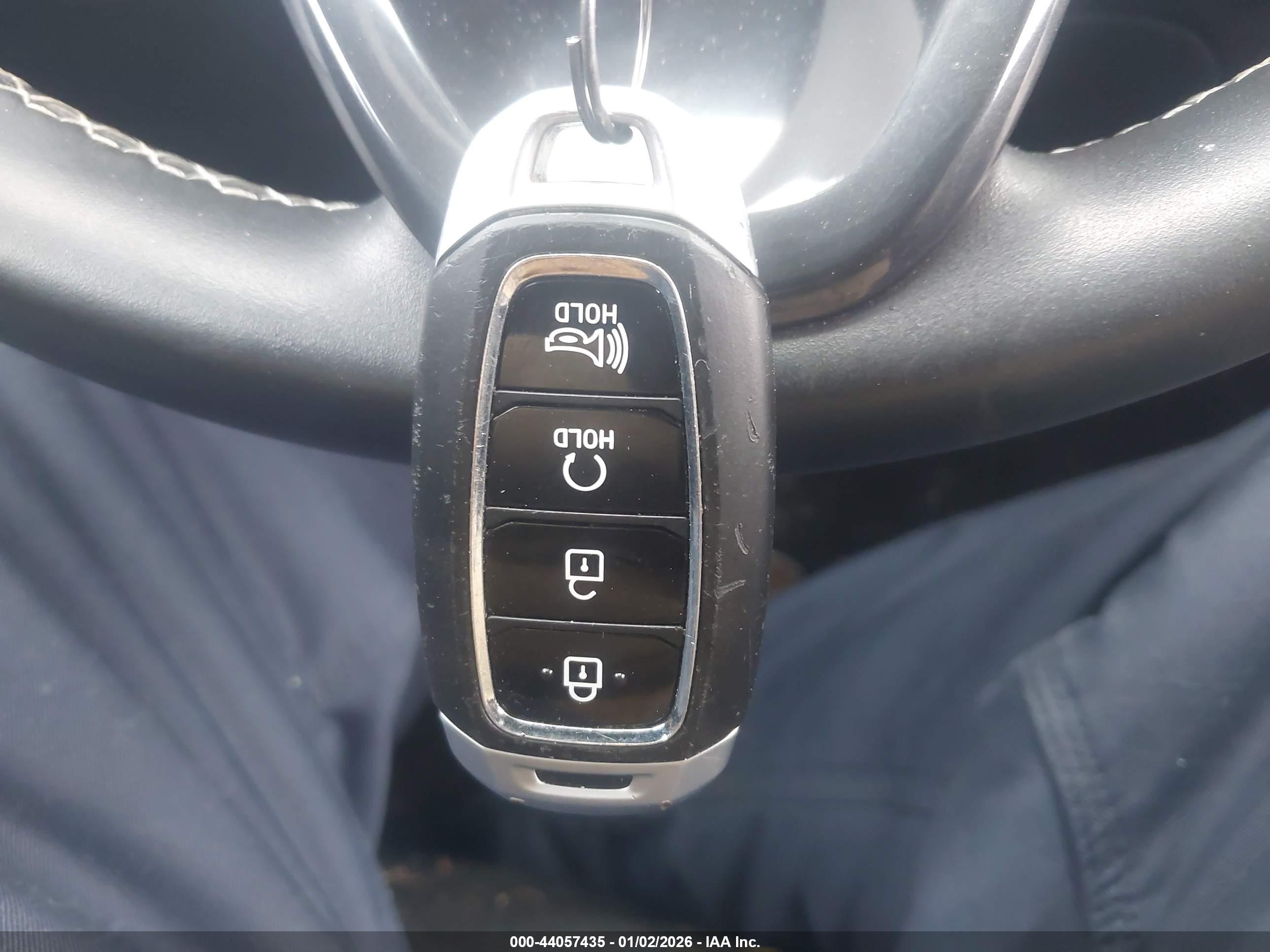 HYUNDAI VENUE image 11