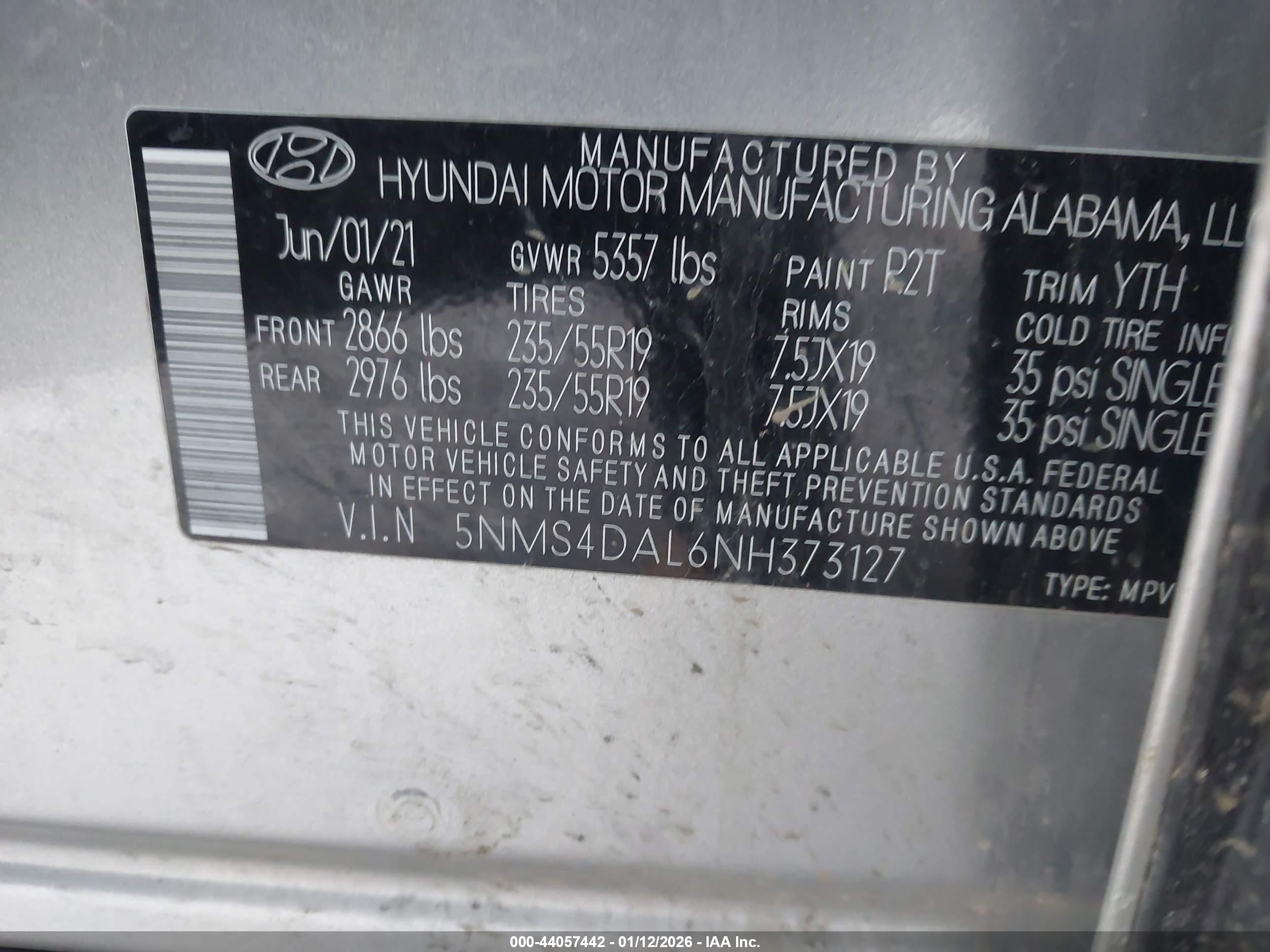 HYUNDAI SANTA image 9