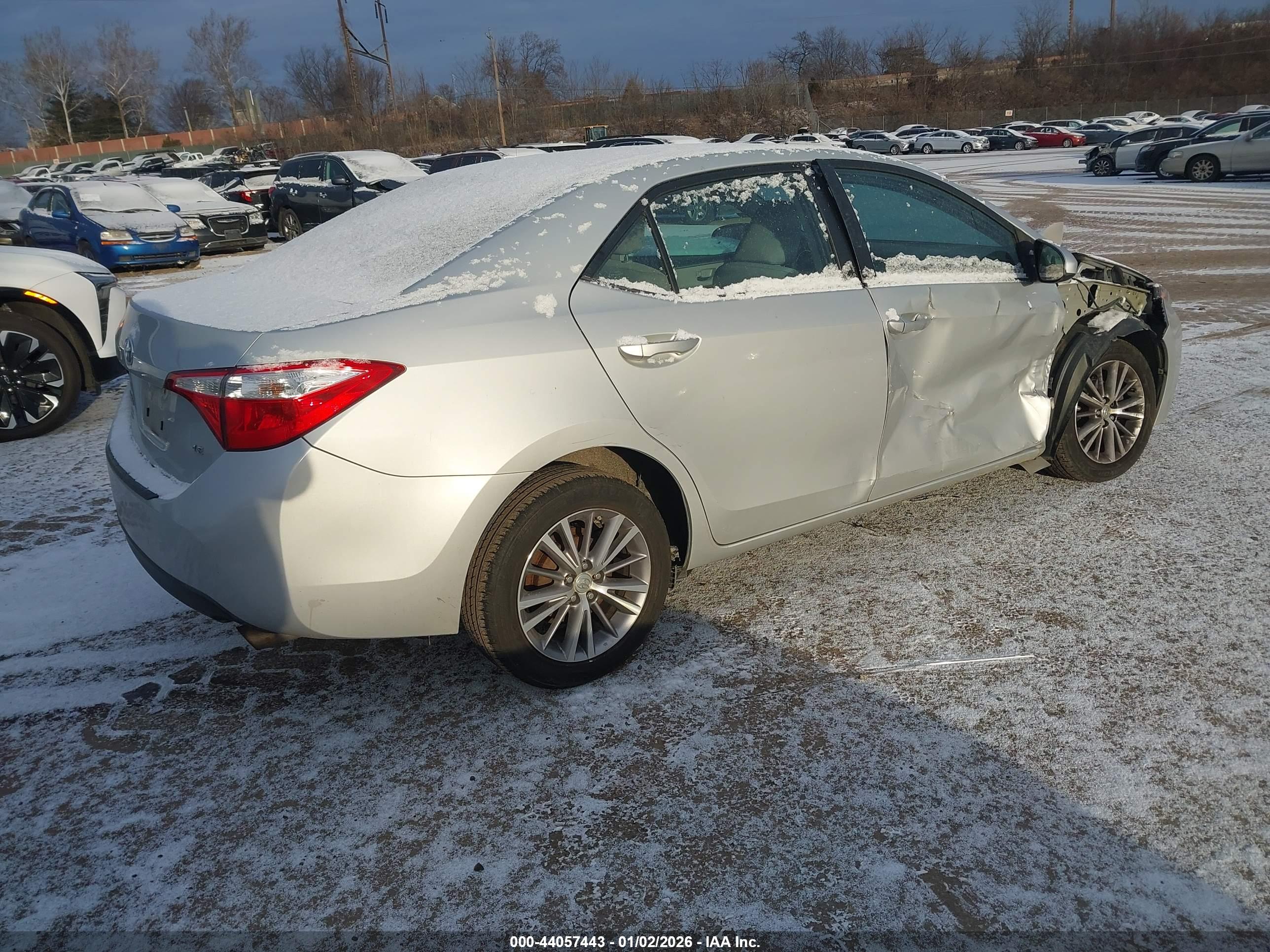 TOYOTA COROLLA image 4