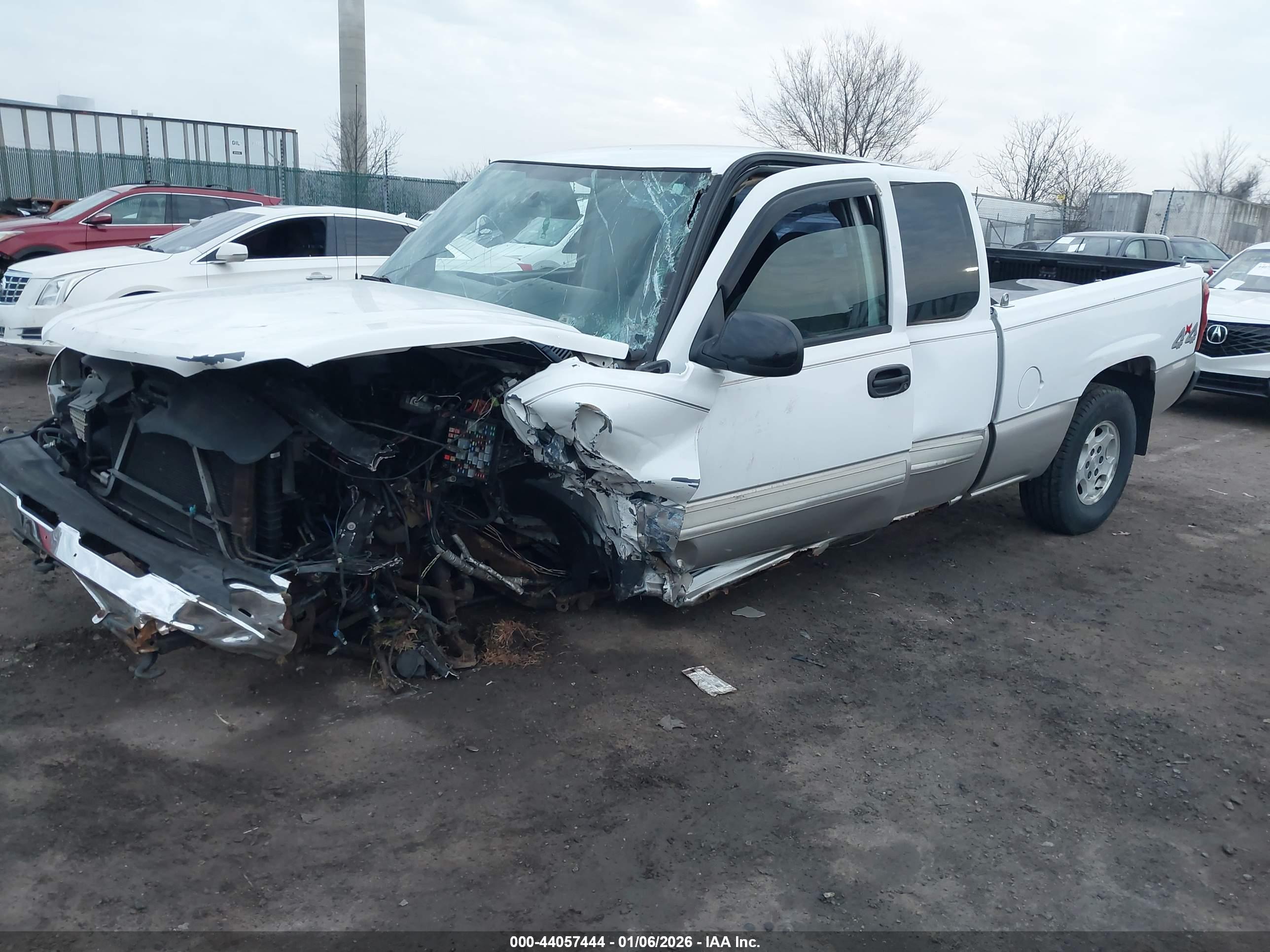 CHEVROLET SILVERADO image 2