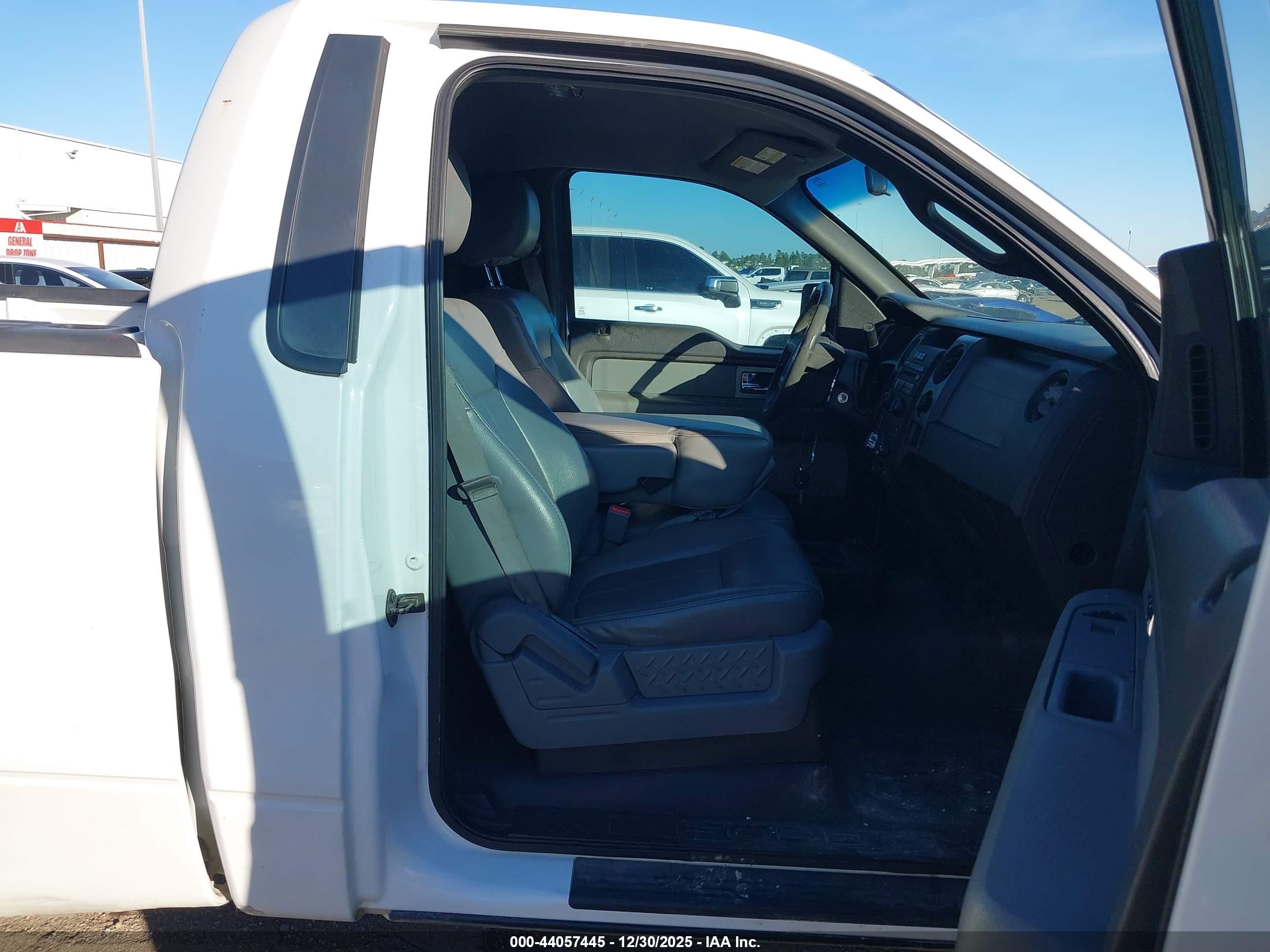 FORD F-150 image 8