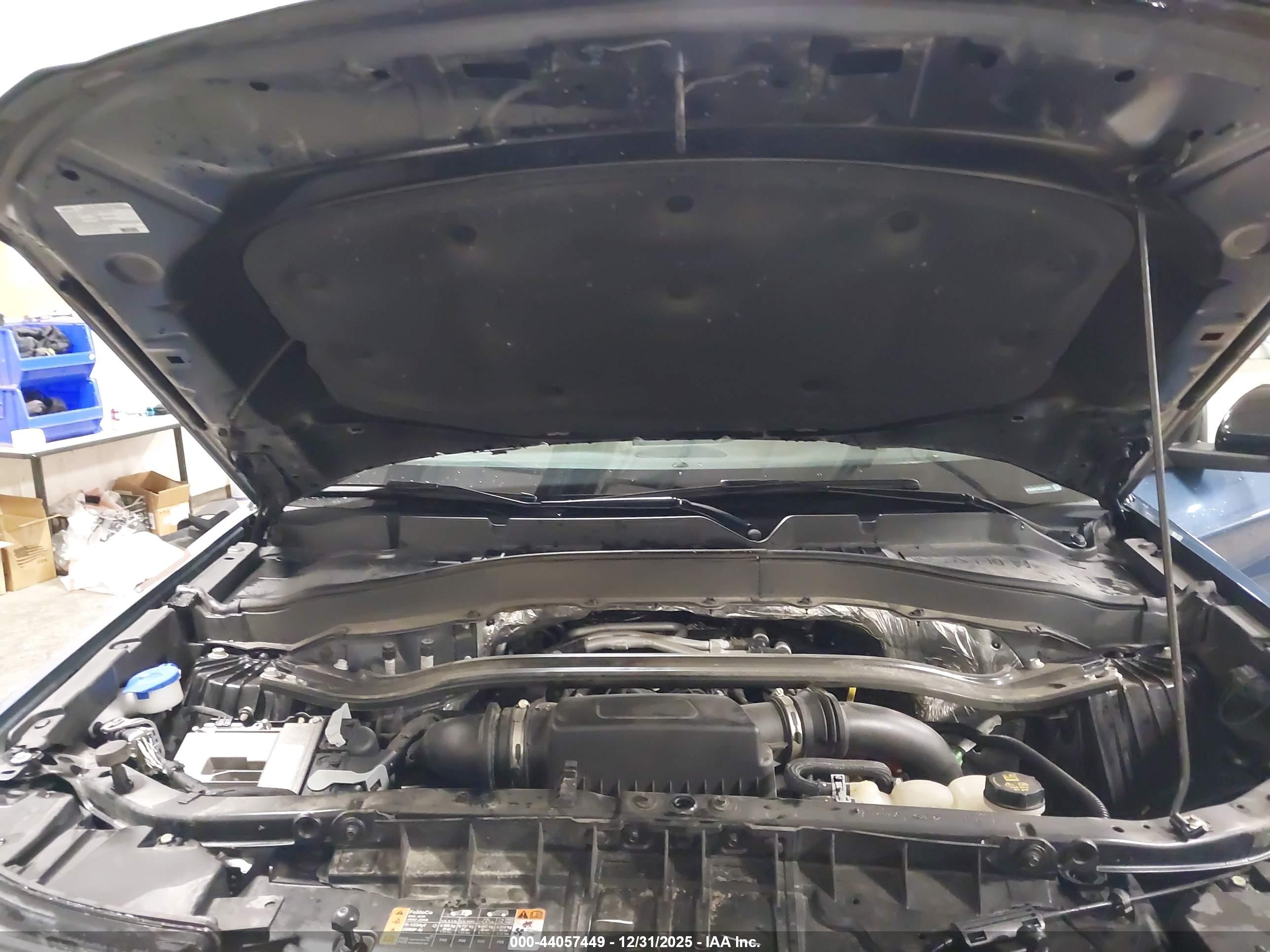 FORD EXPLORER image 10