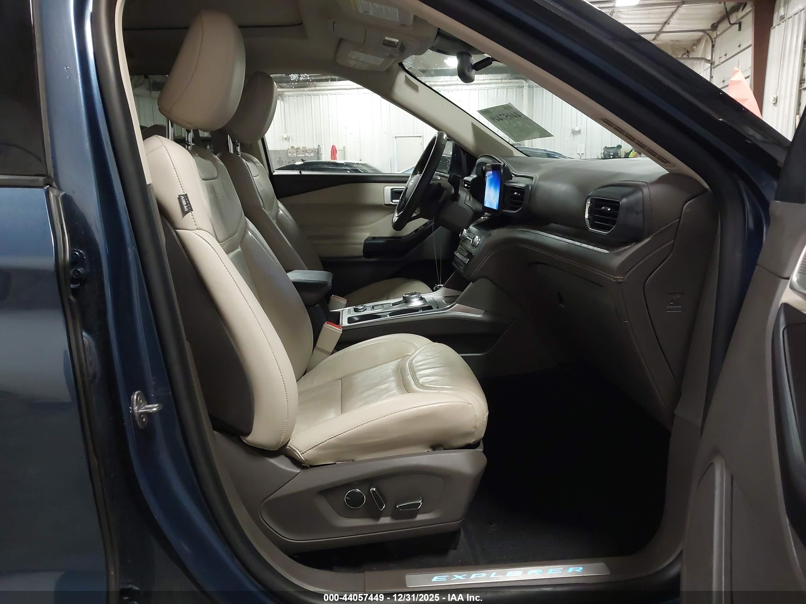 FORD EXPLORER image 5