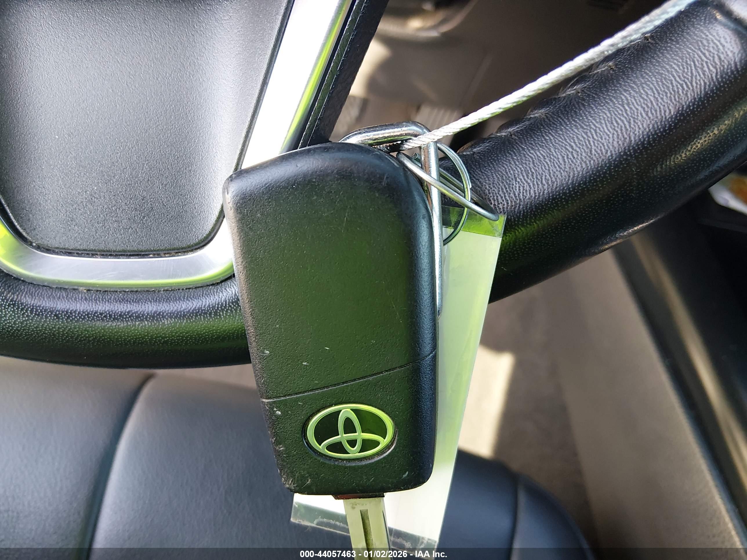 TOYOTA CAMRY image 11