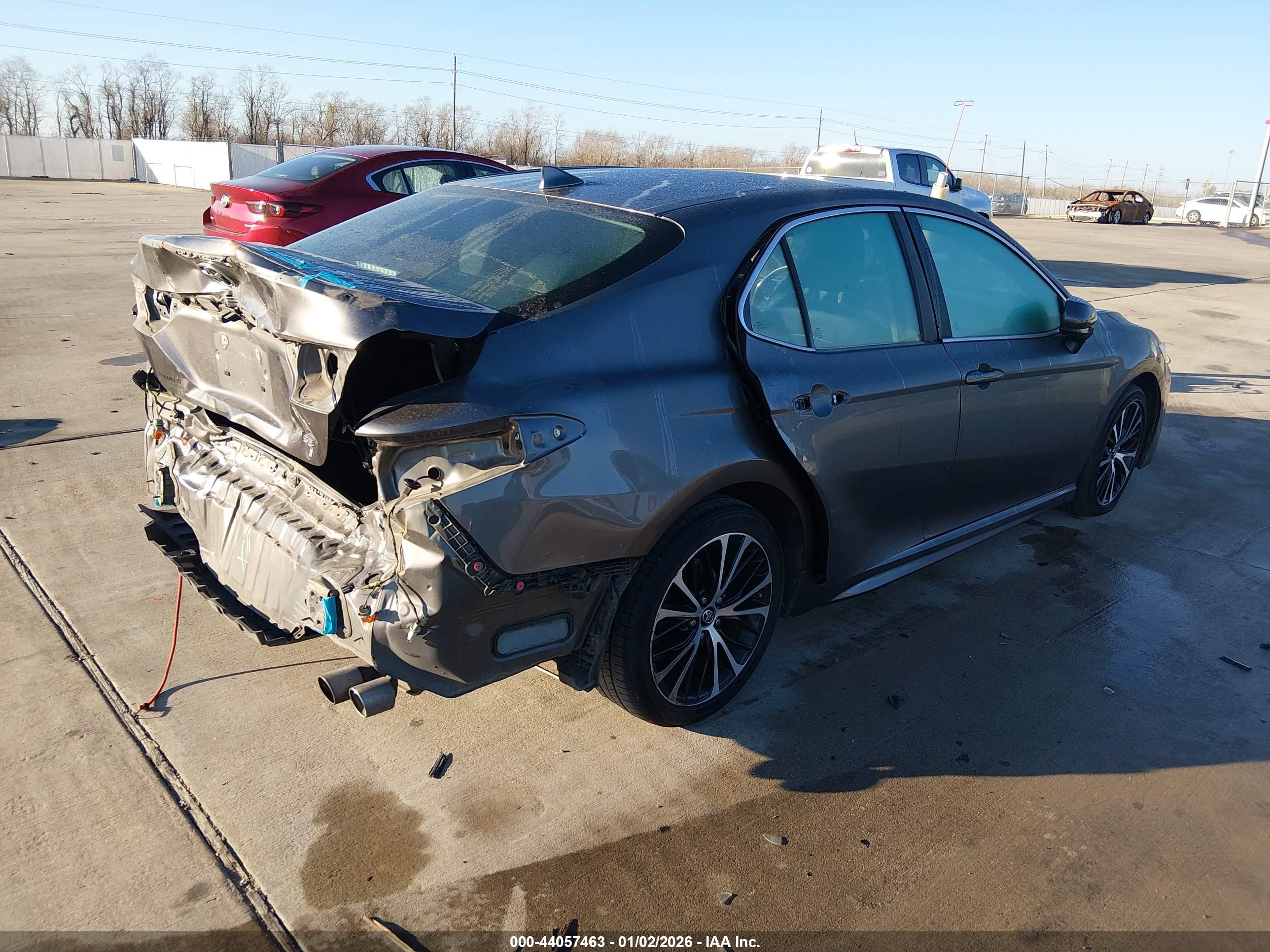 TOYOTA CAMRY image 4
