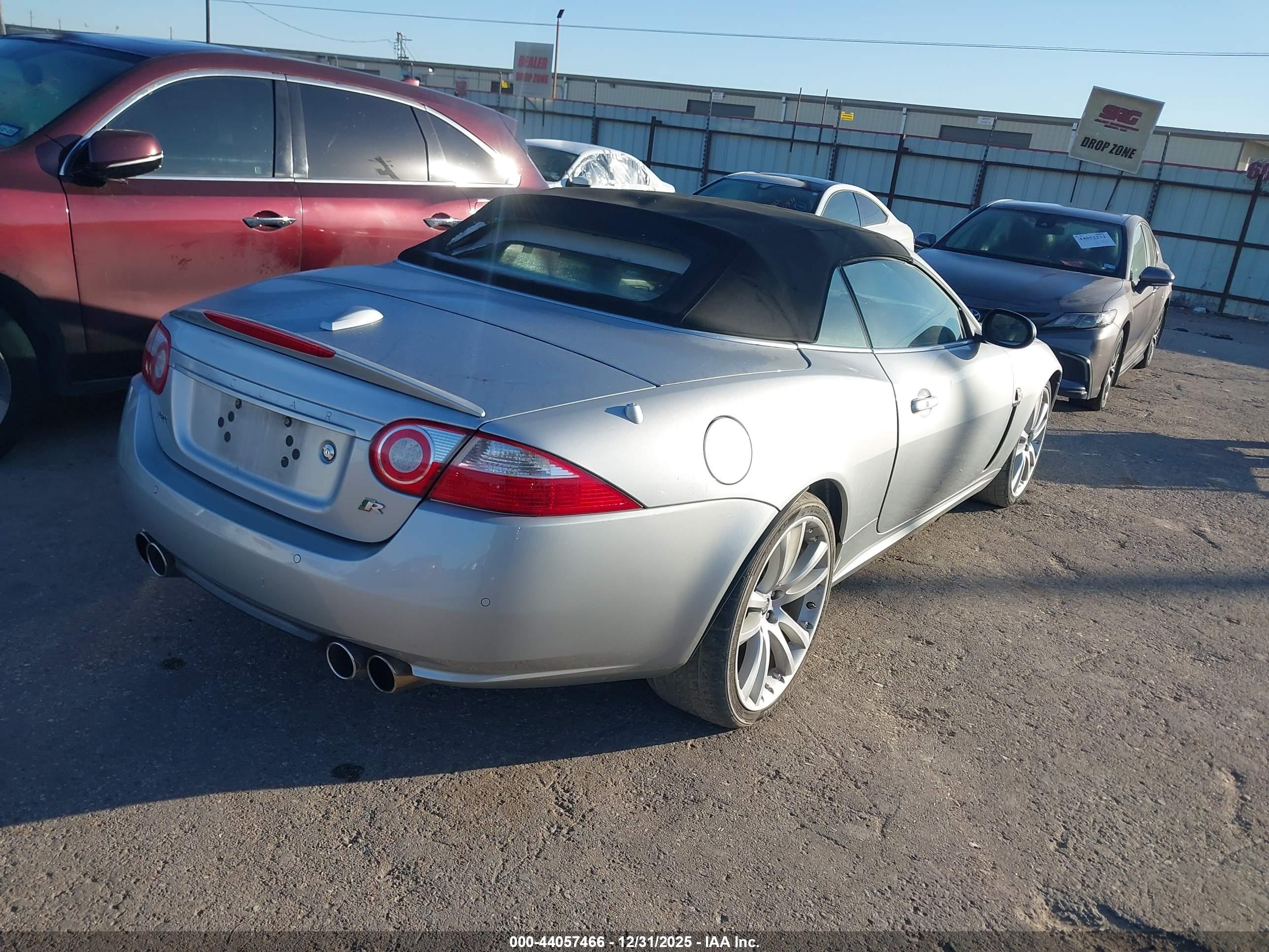 JAGUAR XKR image 4