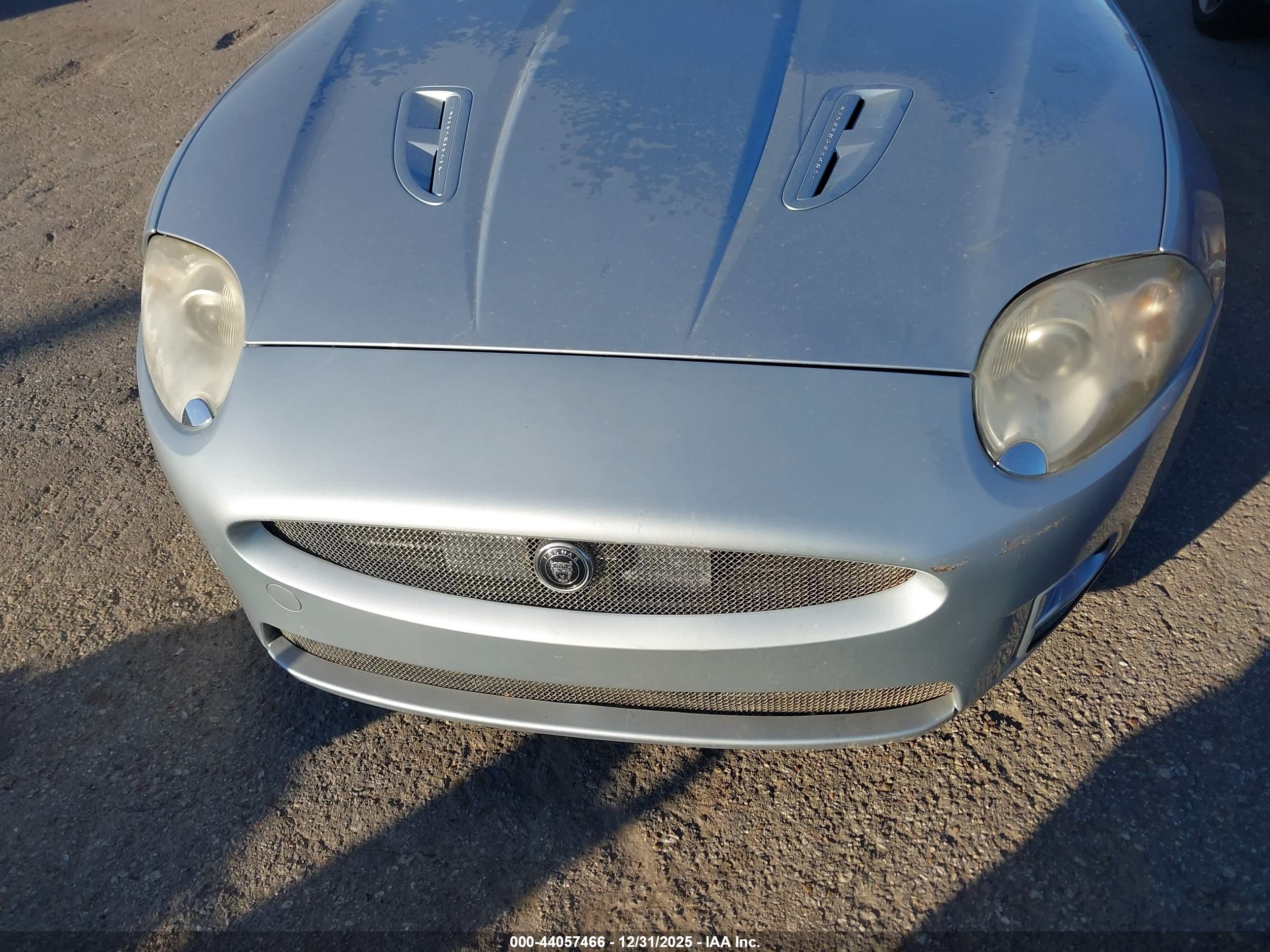 JAGUAR XKR image 6