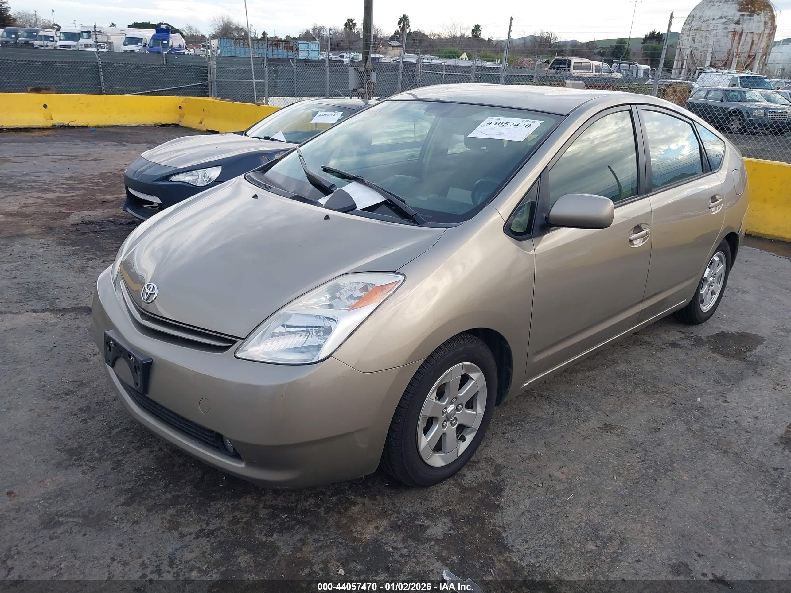 TOYOTA PRIUS image 2