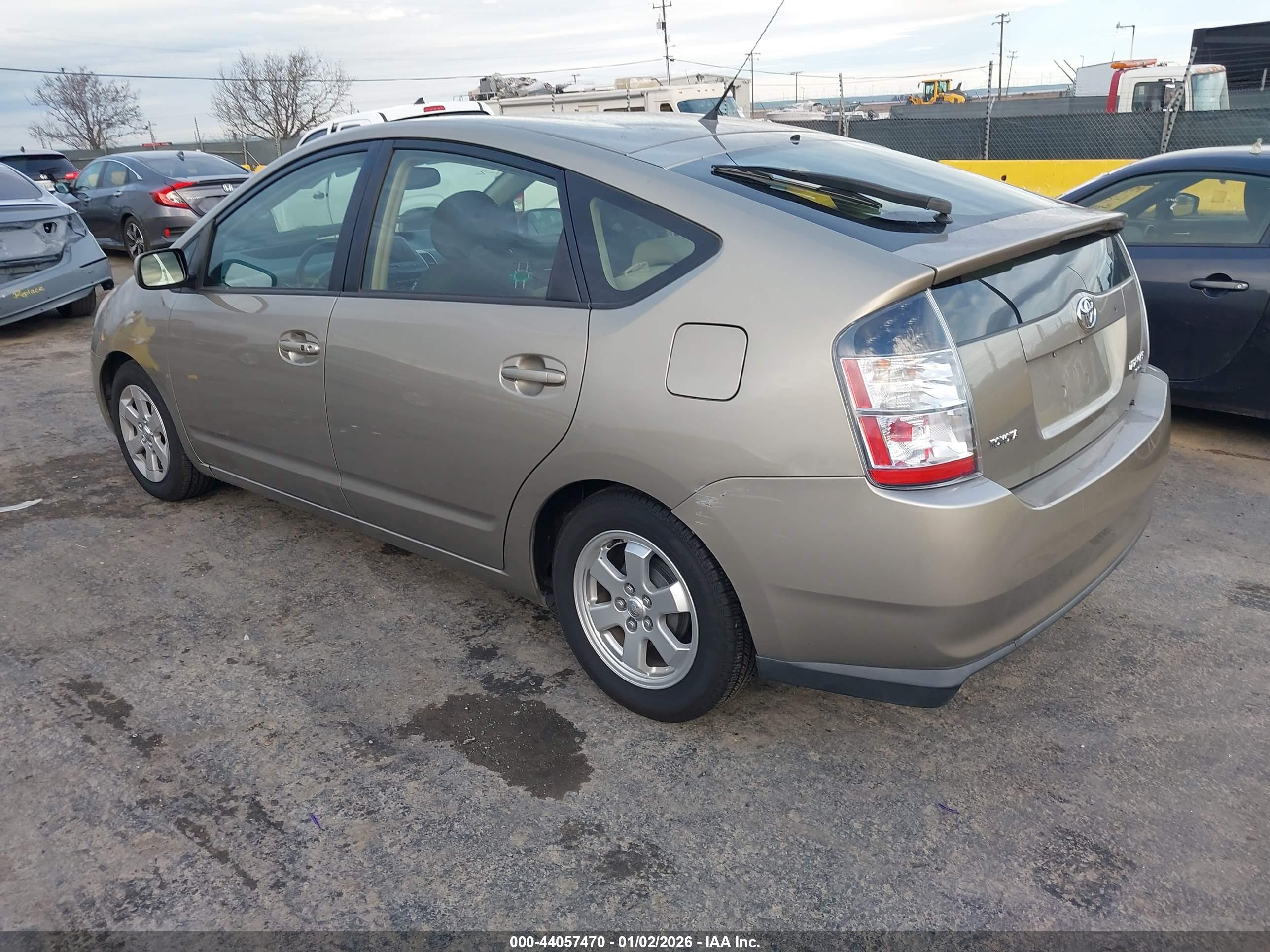 TOYOTA PRIUS image 3