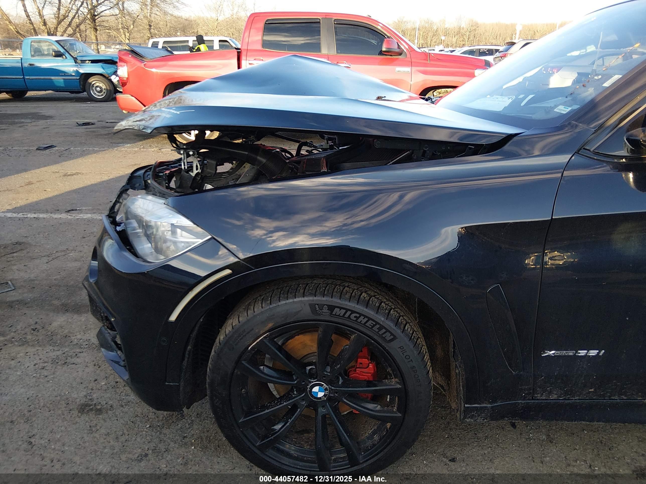 BMW X6 image 6
