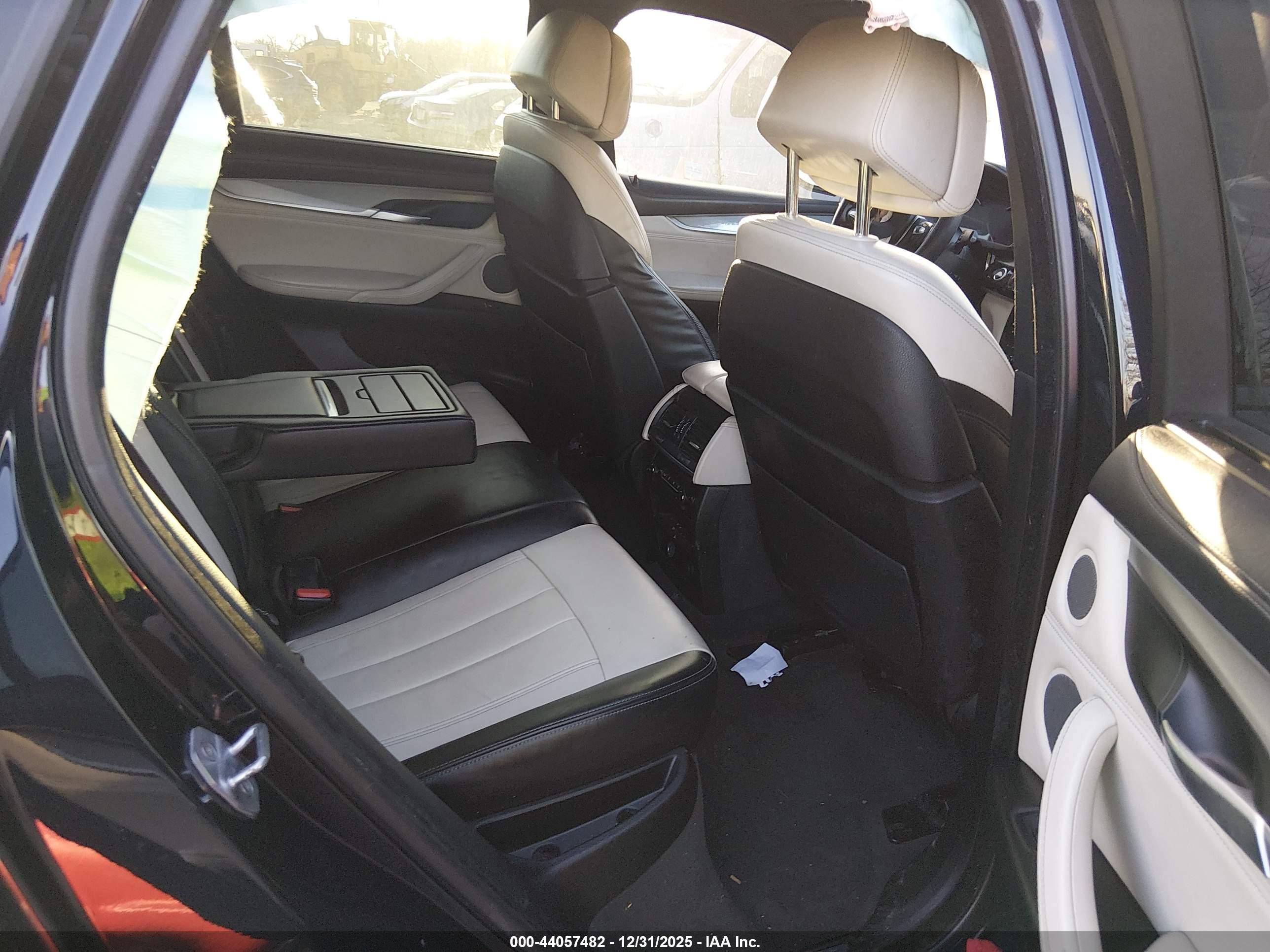 BMW X6 image 8