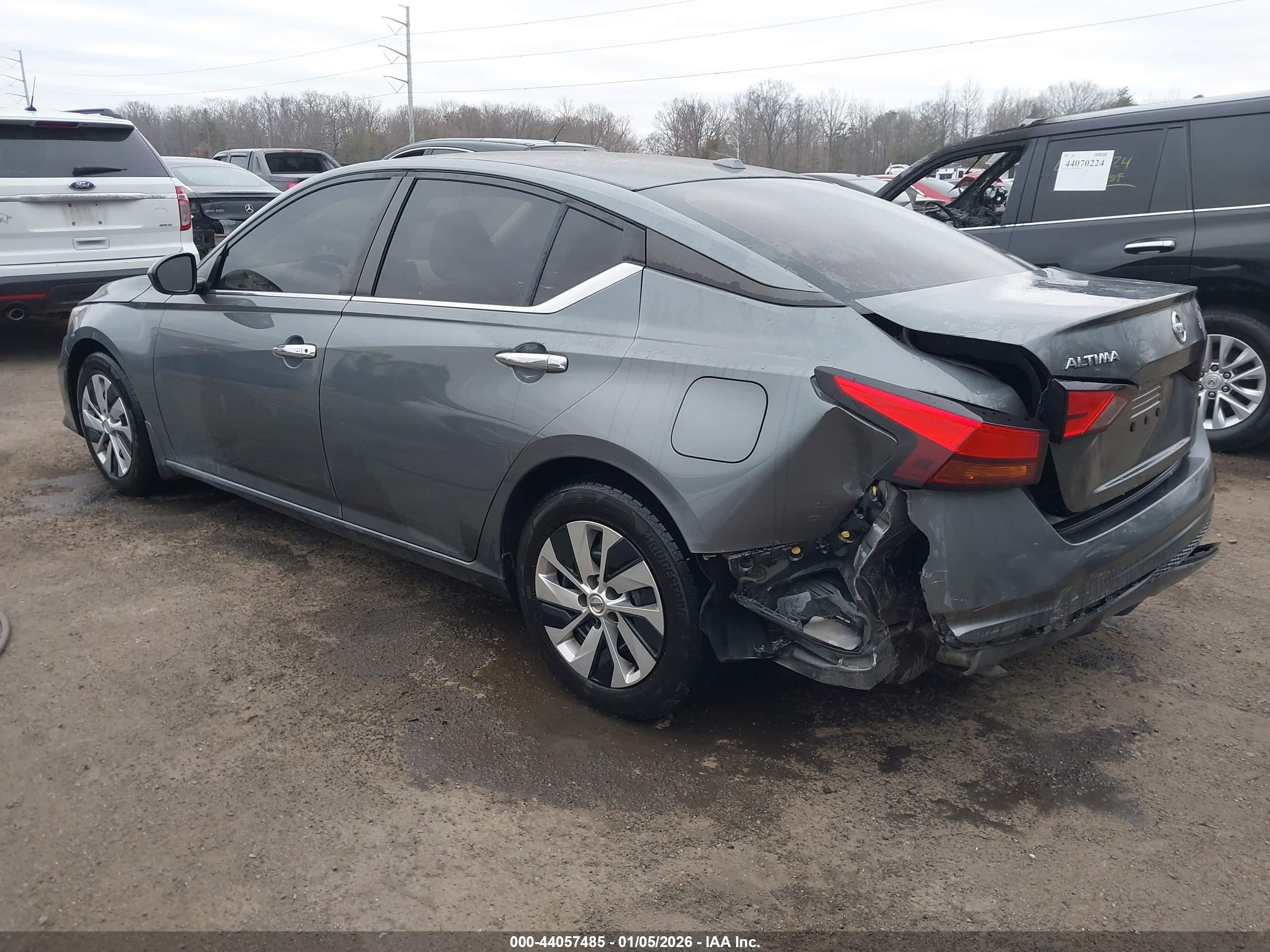 NISSAN ALTIMA image 3