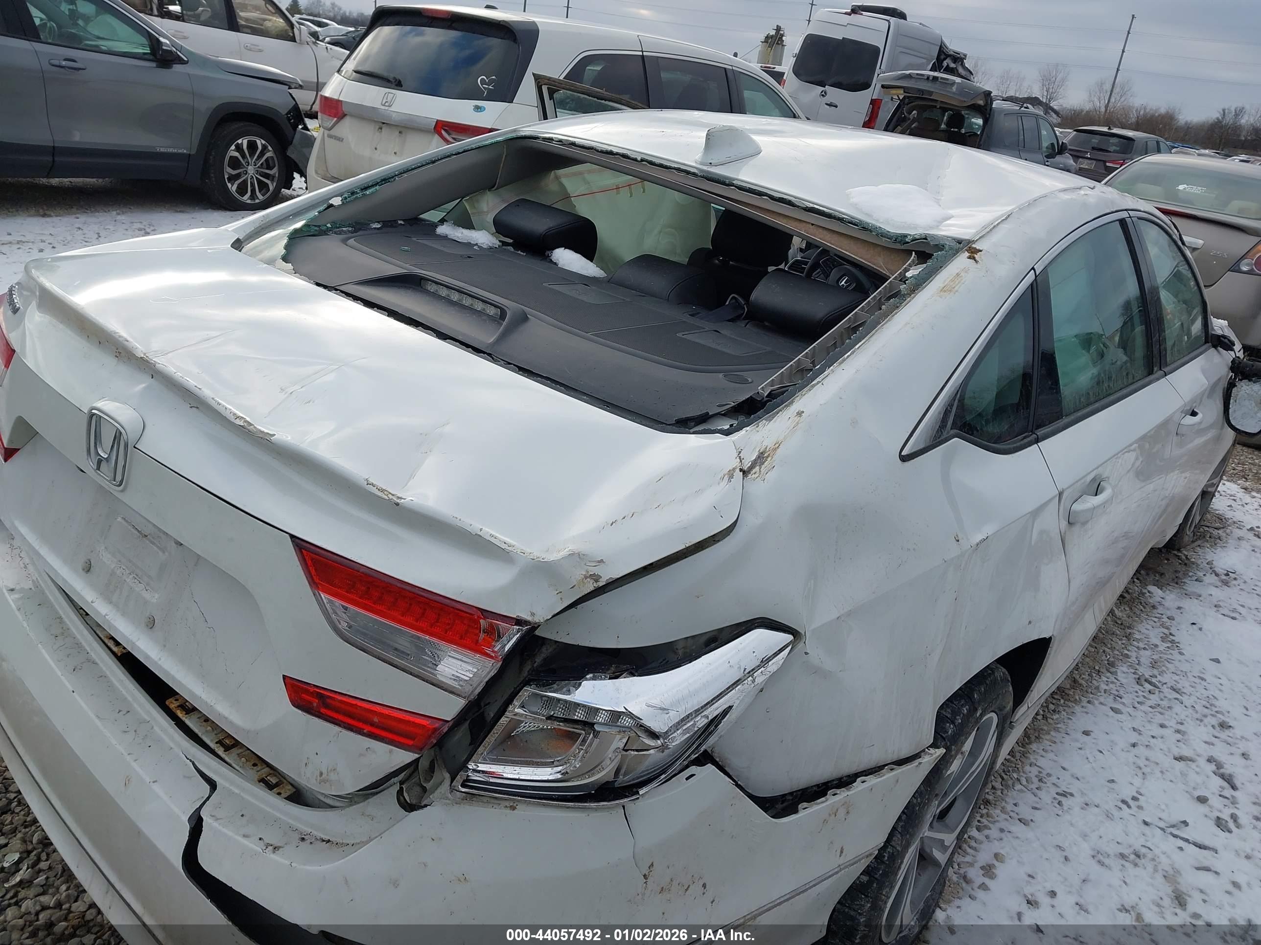 HONDA ACCORD image 6