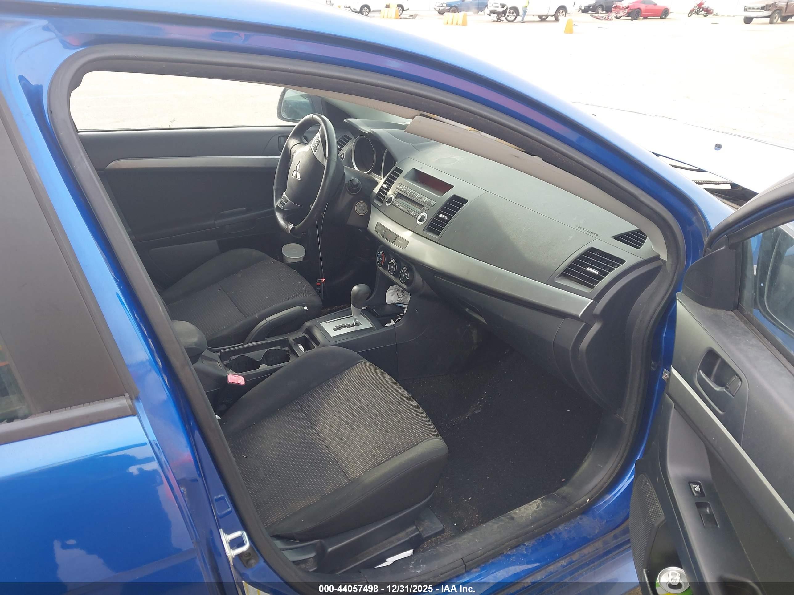 MITSUBISHI LANCER image 5
