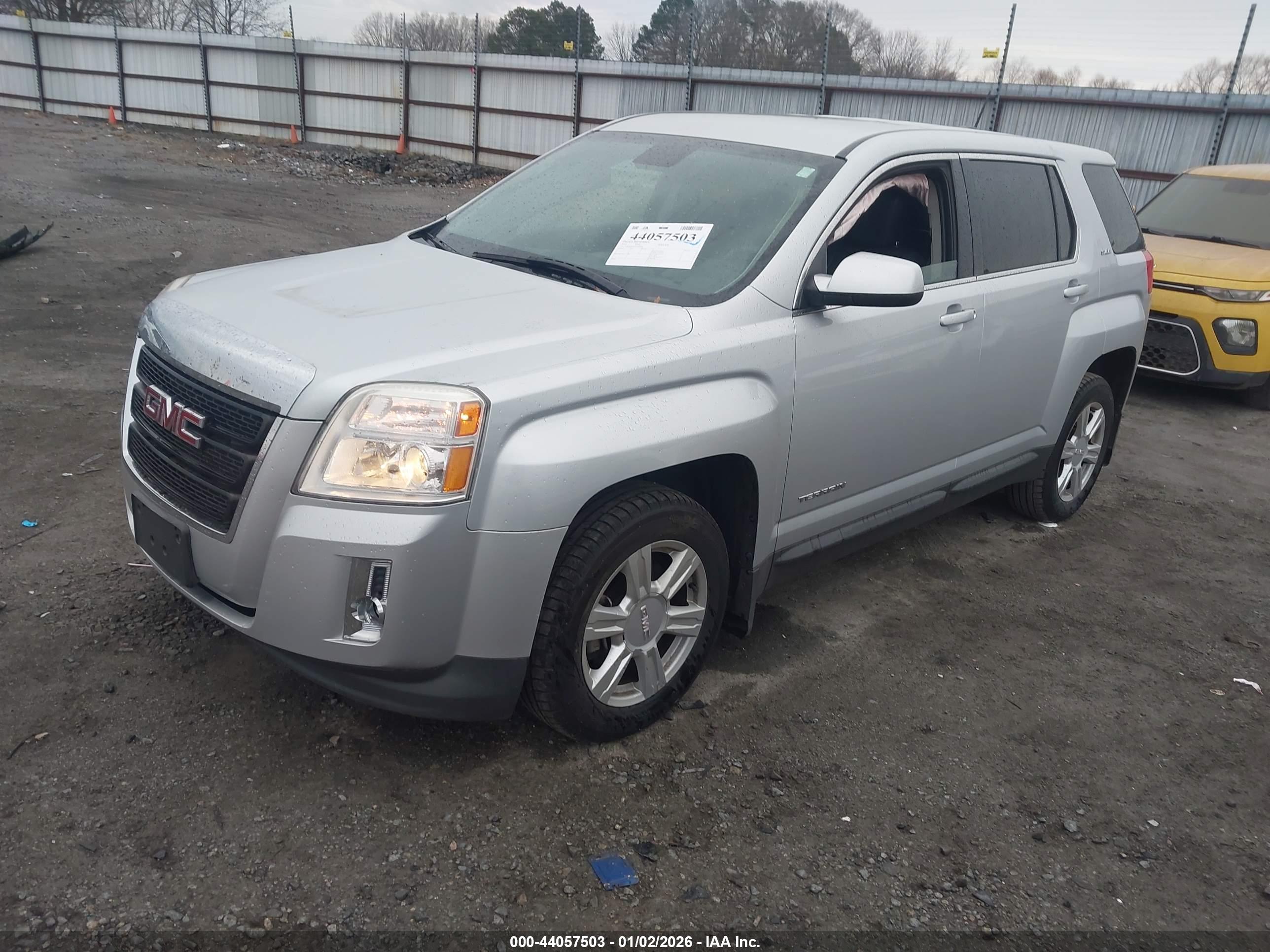 GMC TERRAIN image 2
