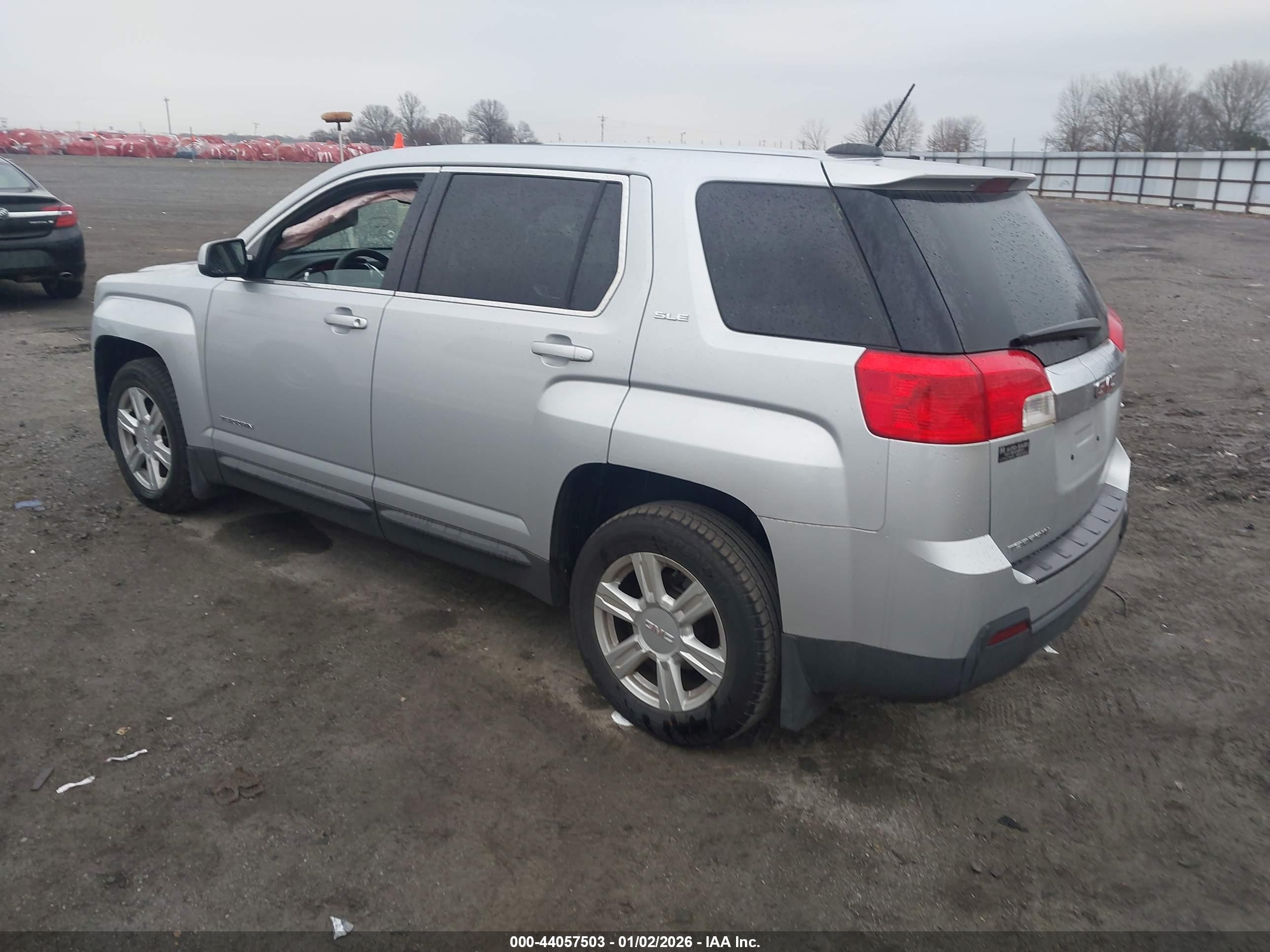 GMC TERRAIN image 3