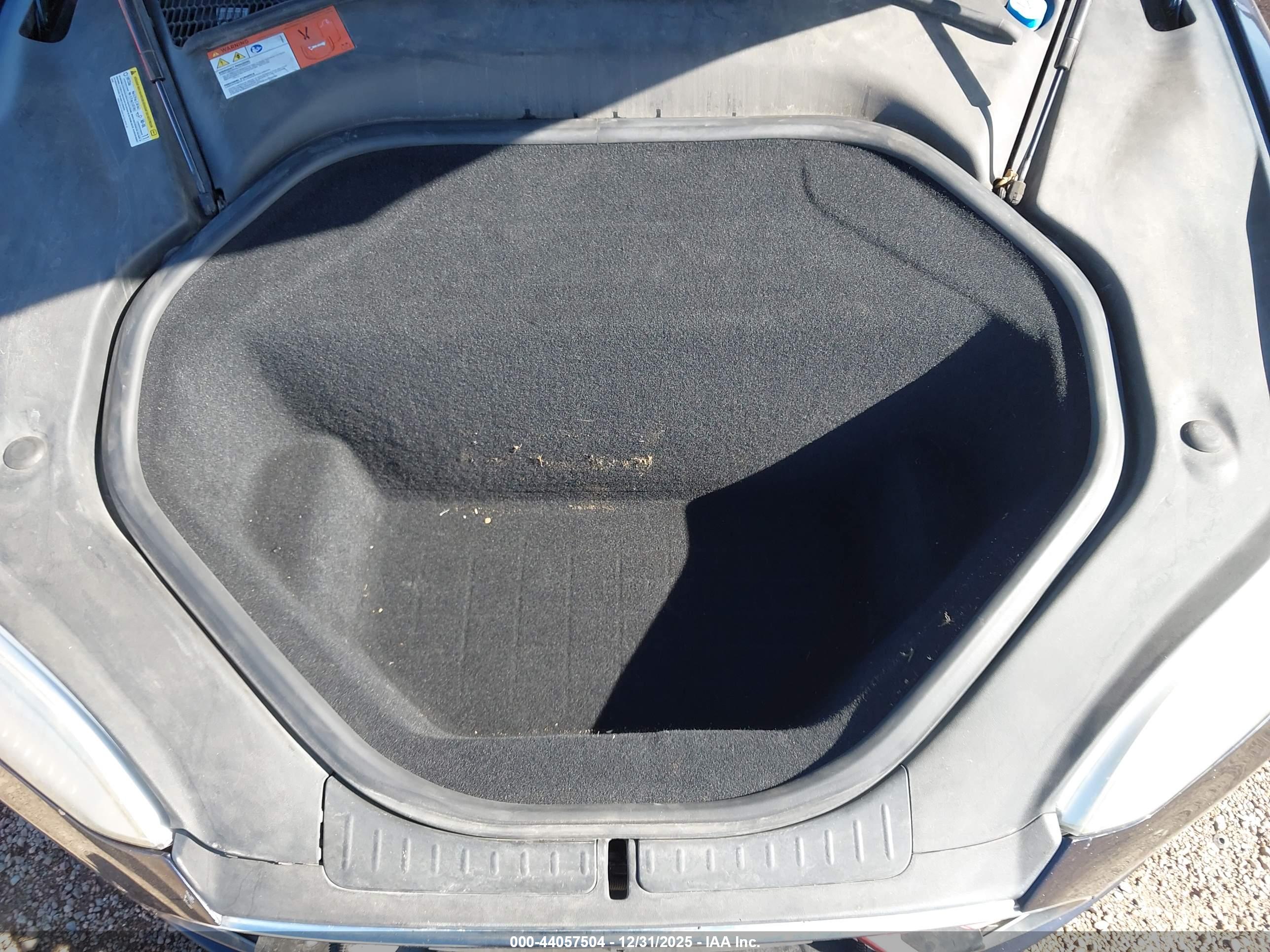 TESLA MODEL image 10