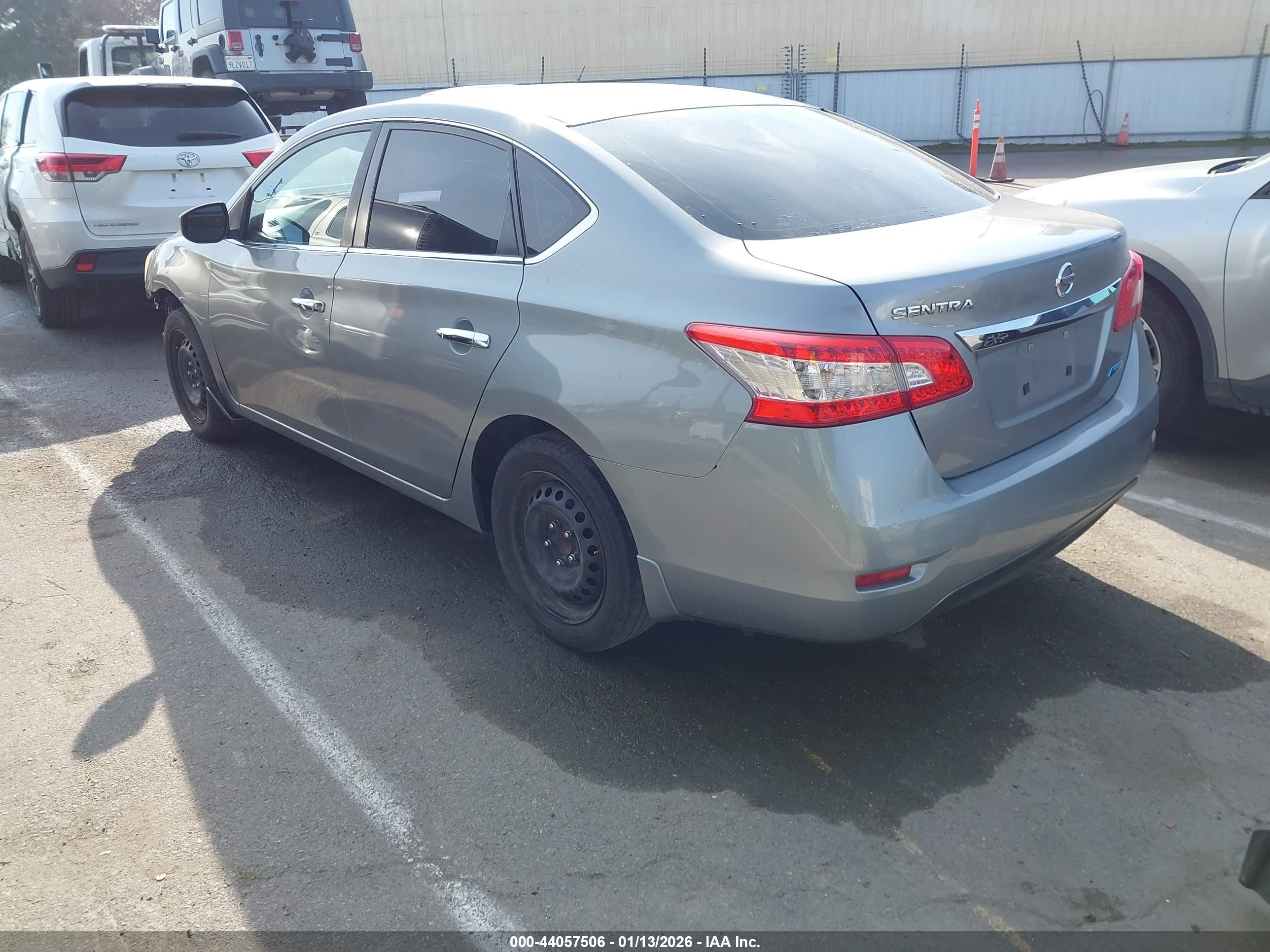 NISSAN SENTRA image 3