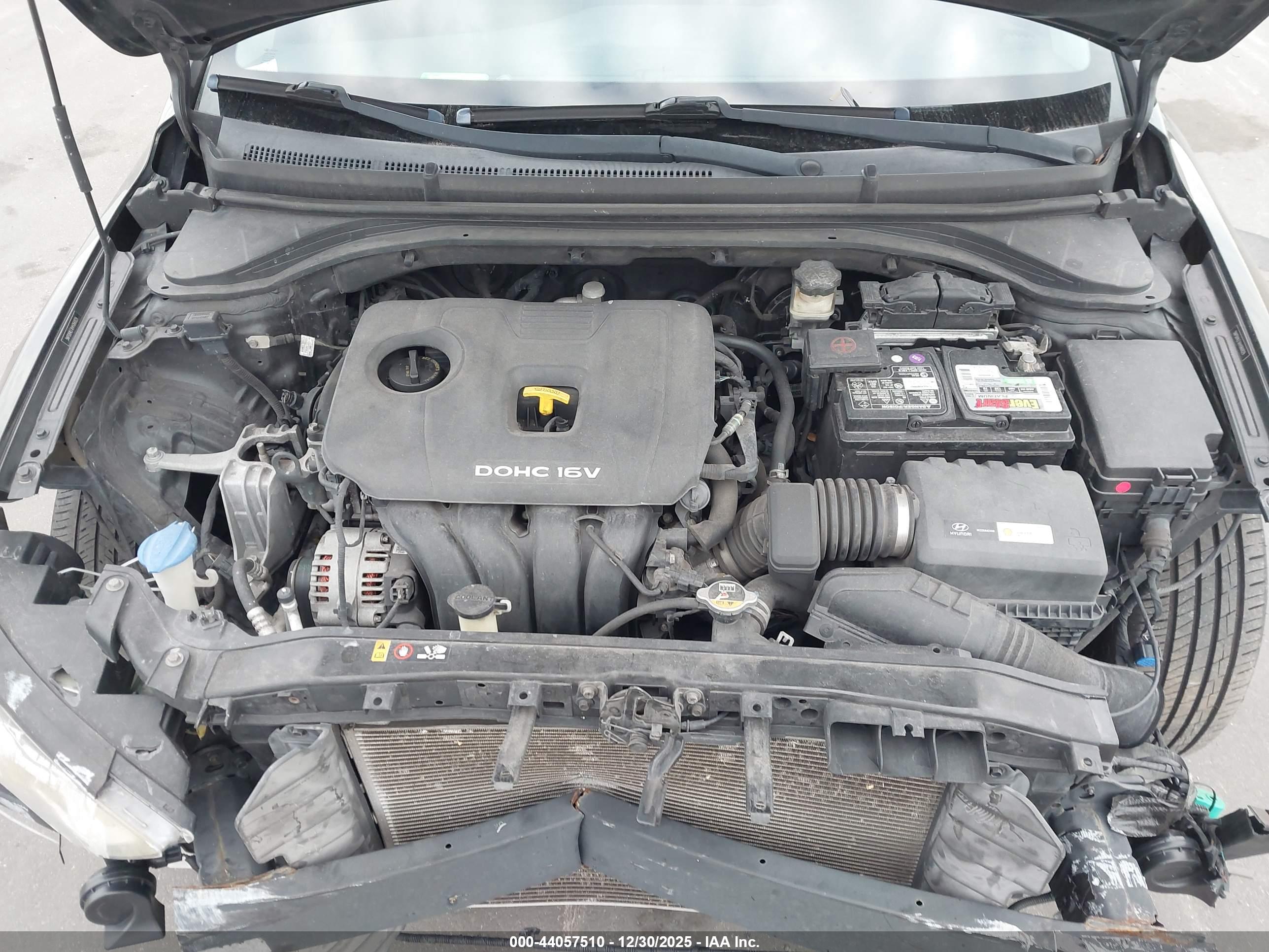HYUNDAI ELANTRA image 10