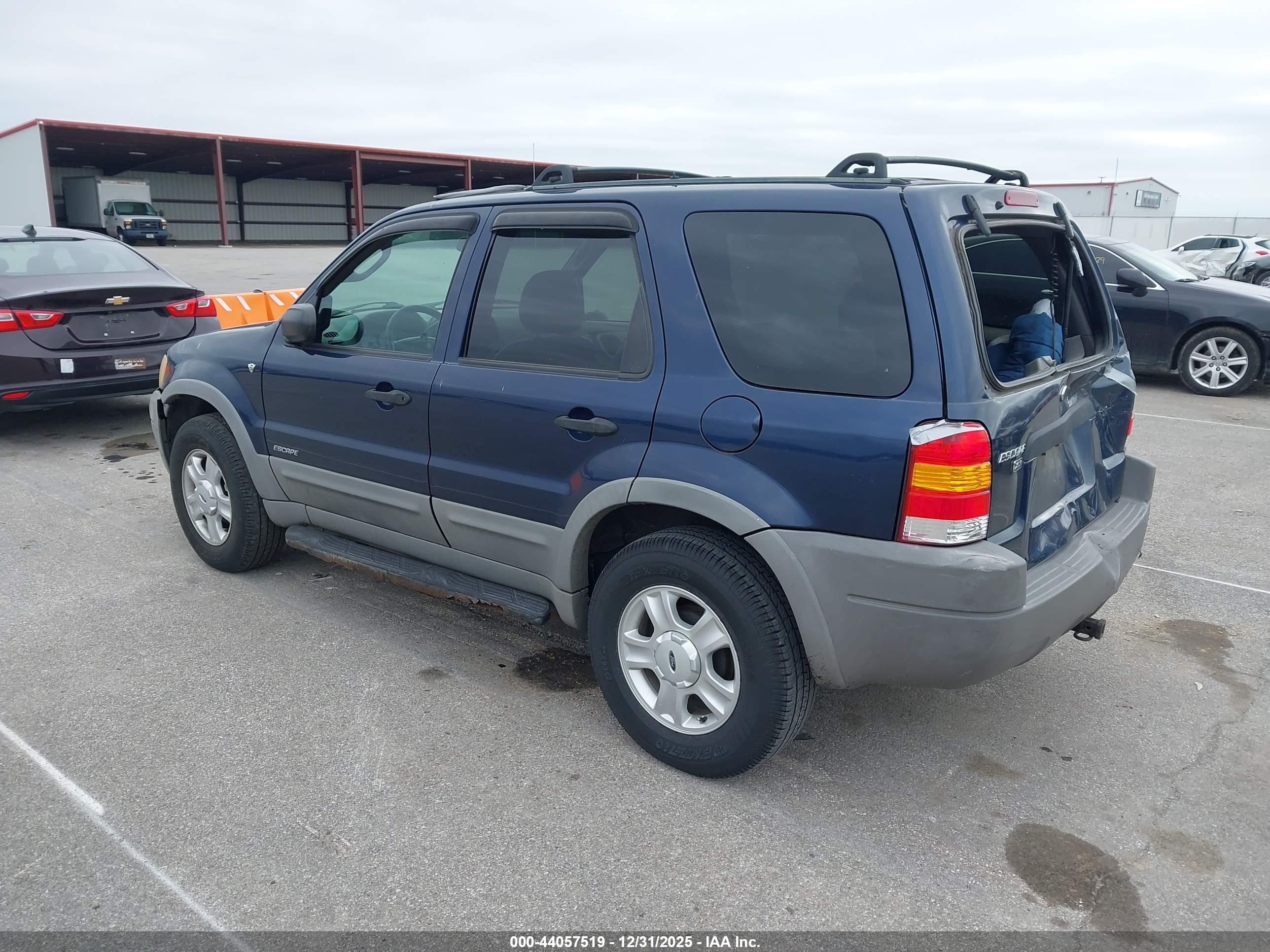 FORD ESCAPE image 3