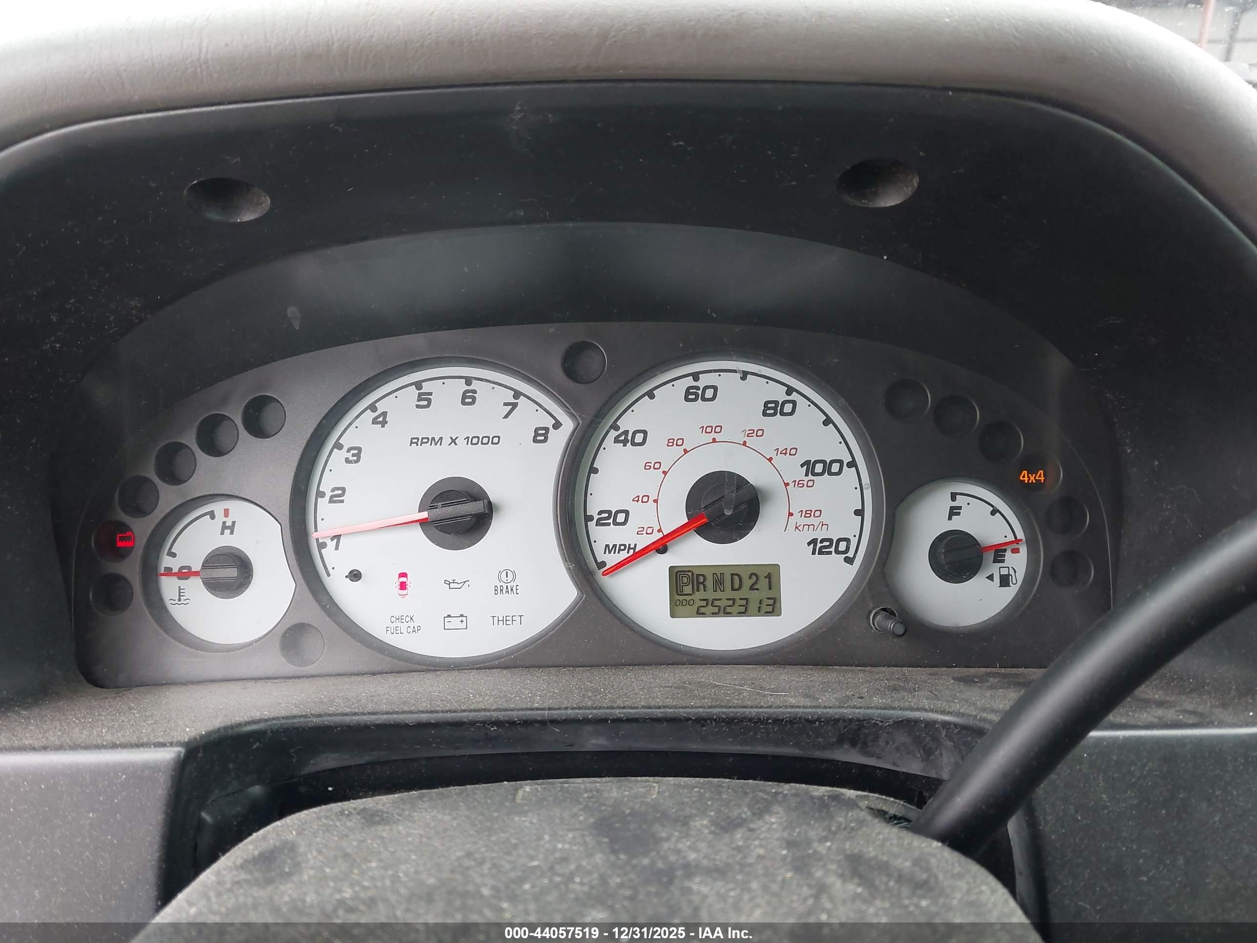 FORD ESCAPE image 7