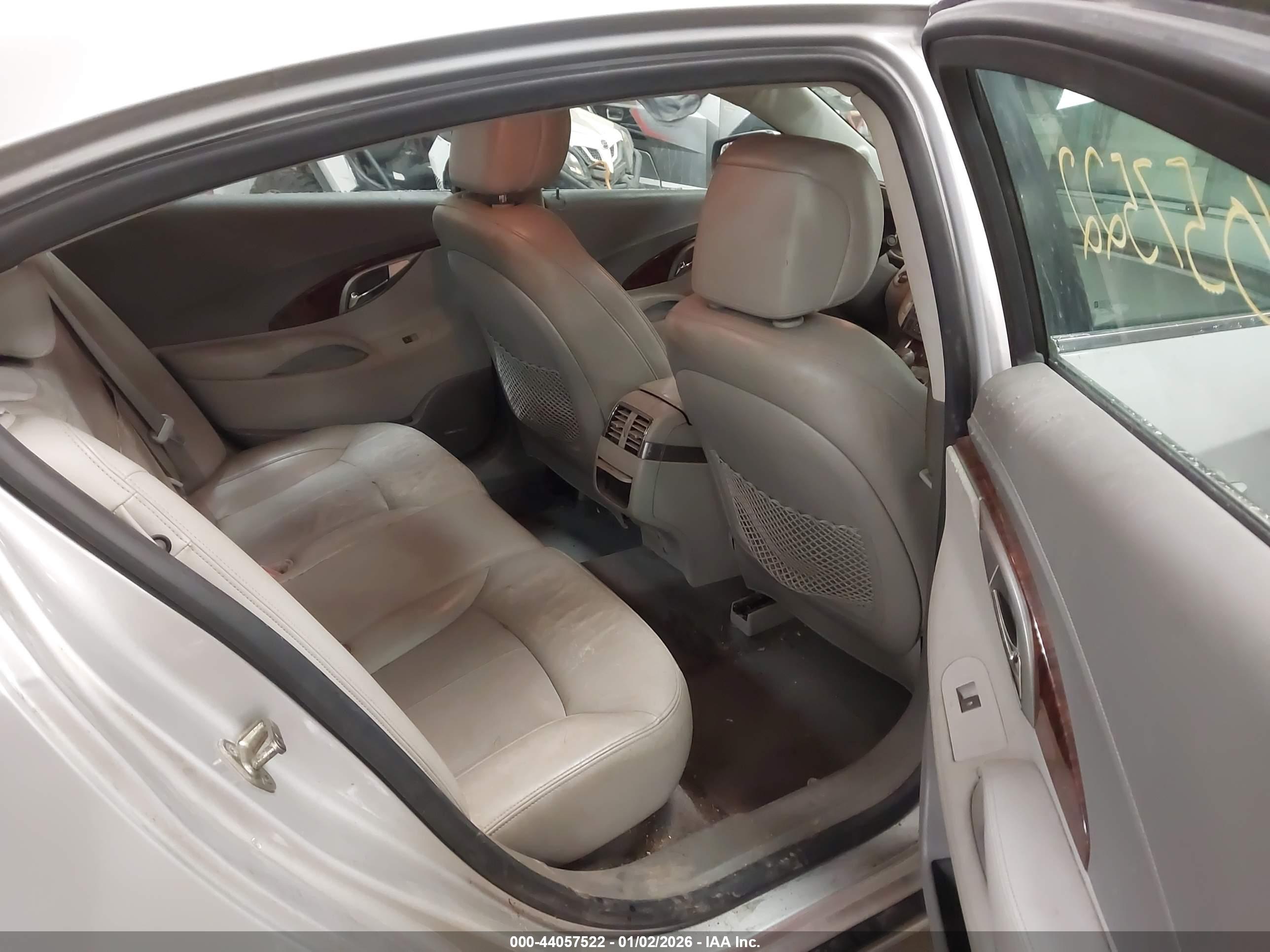 BUICK LACROSSE image 8