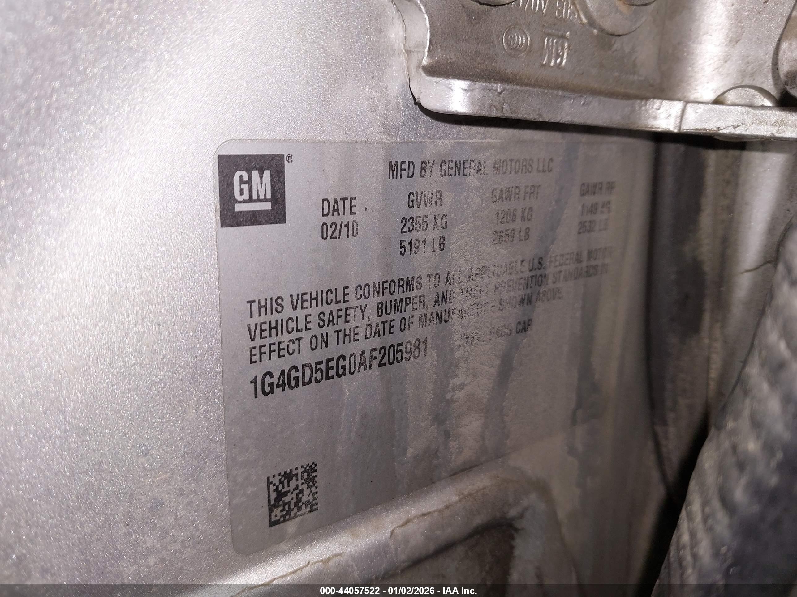 BUICK LACROSSE image 9