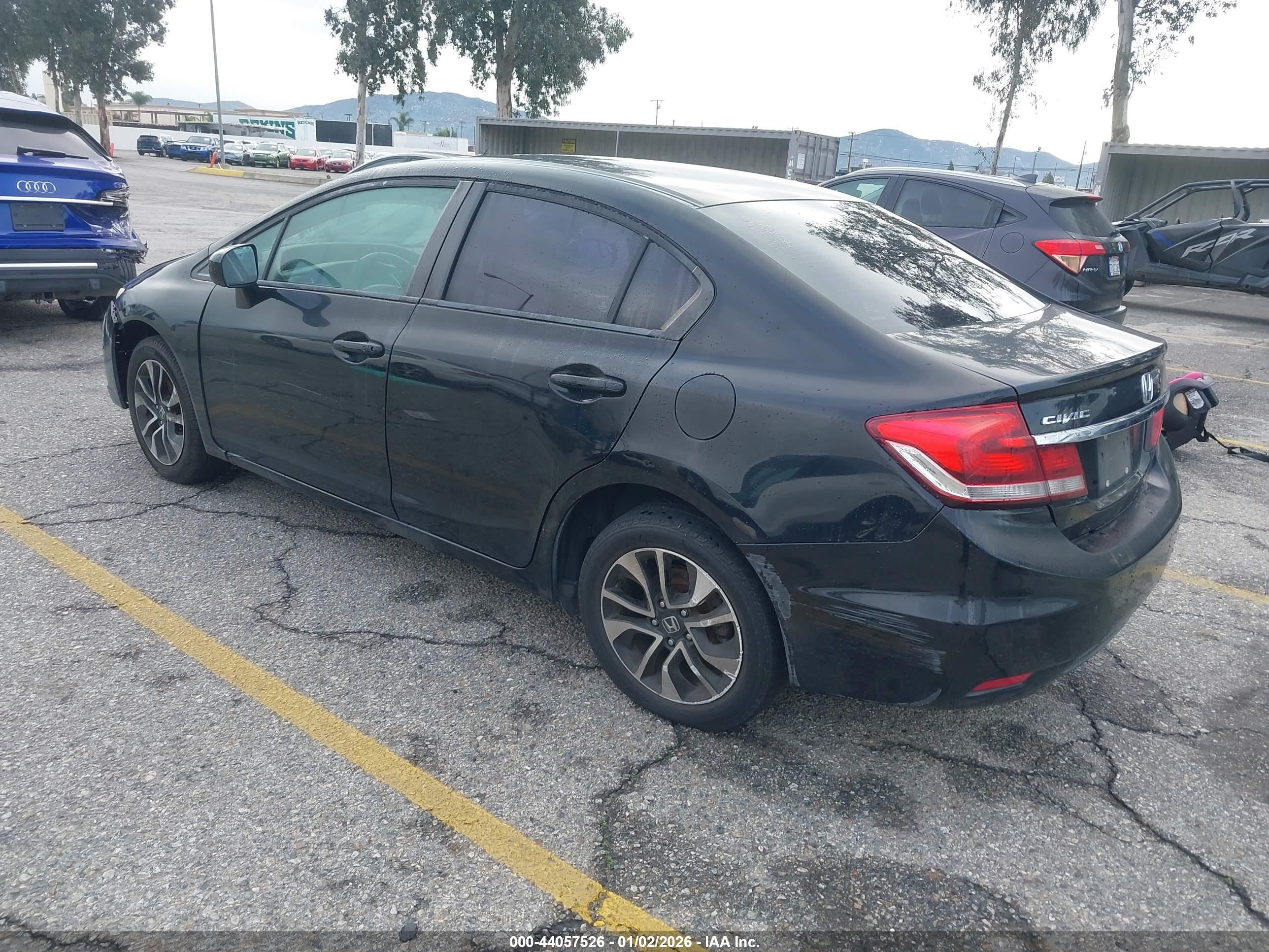 HONDA CIVIC image 3