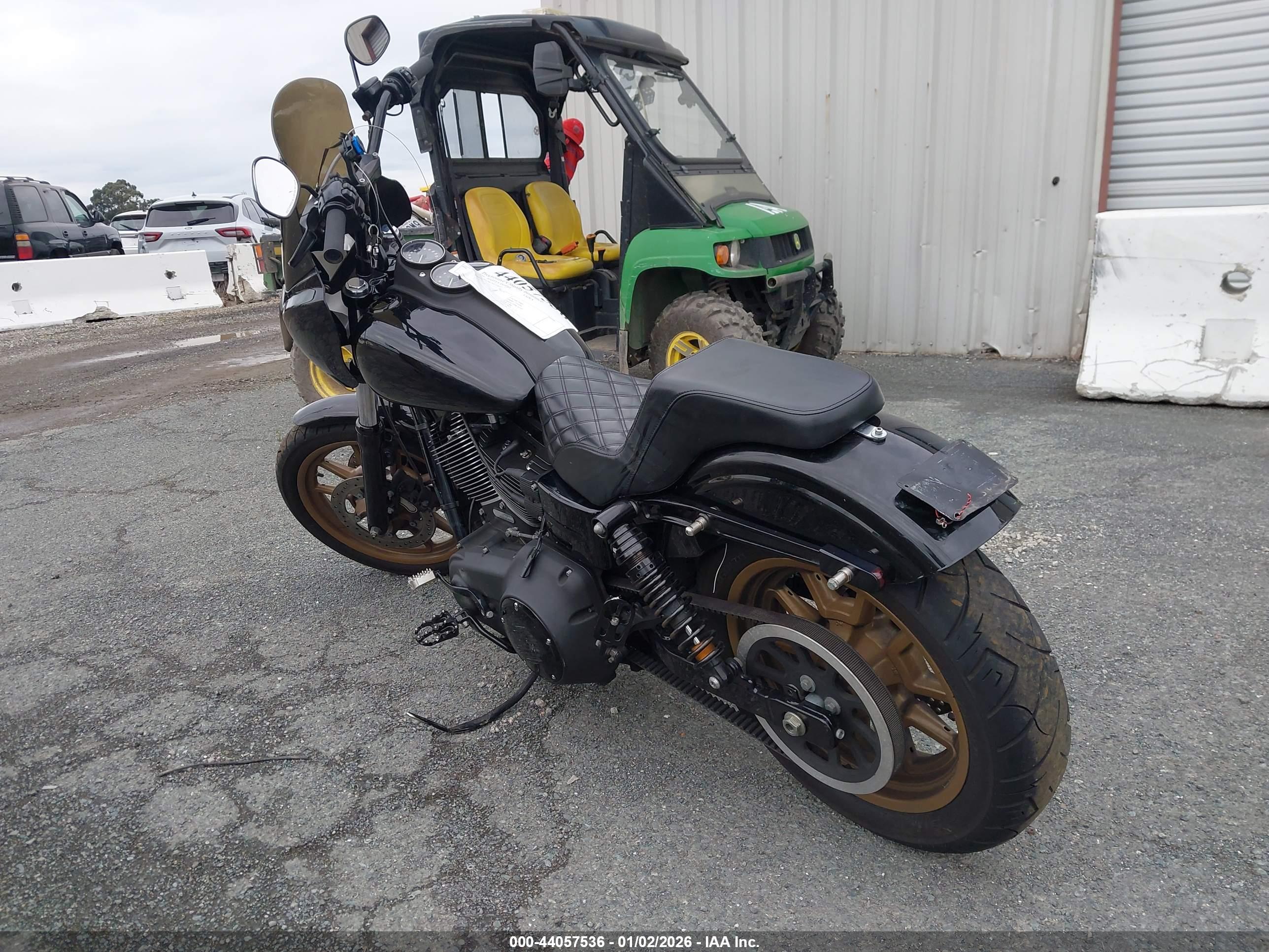 HARLEY-DAVIDSON FXDLS image 3