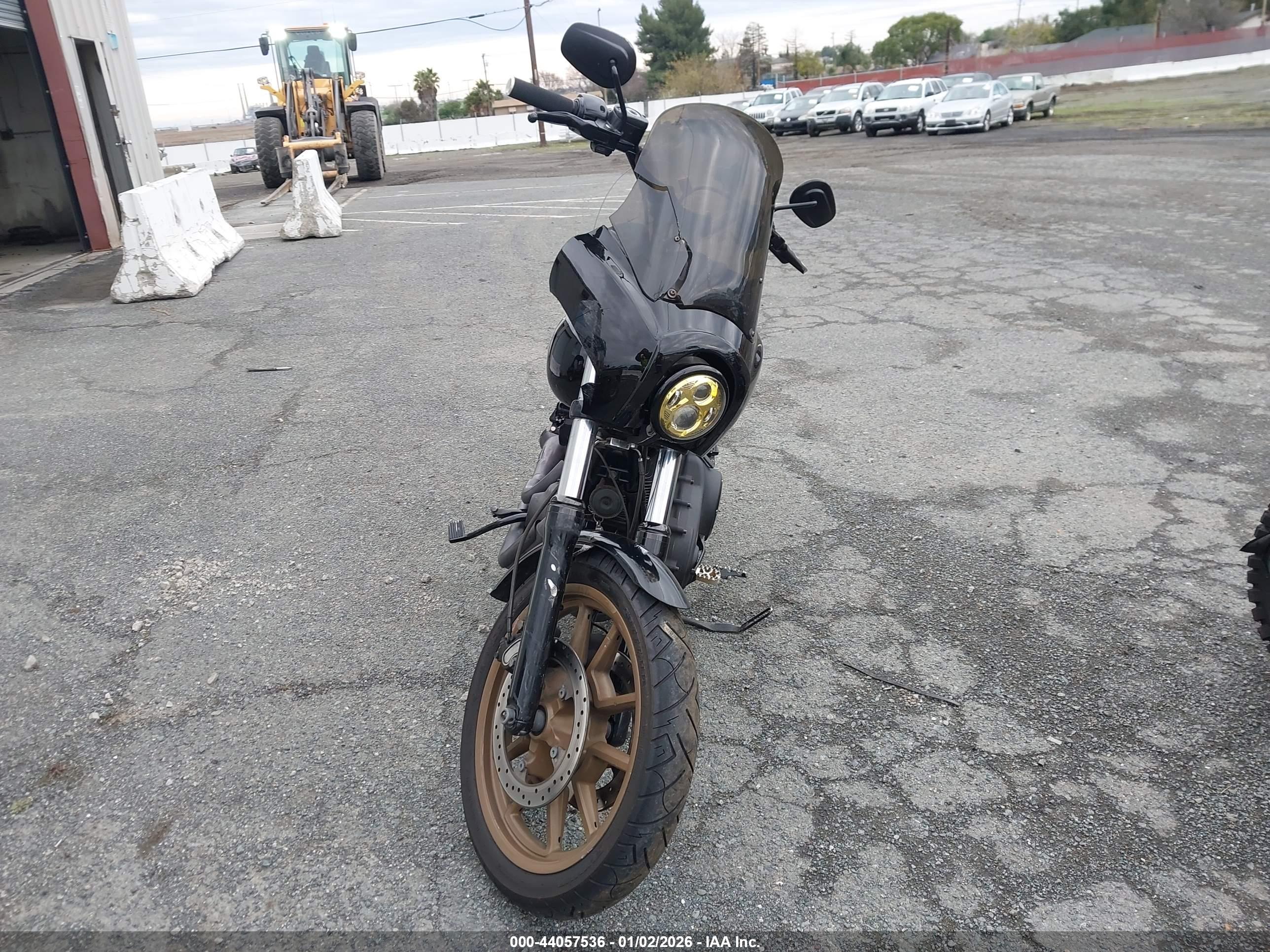 HARLEY-DAVIDSON FXDLS image 5