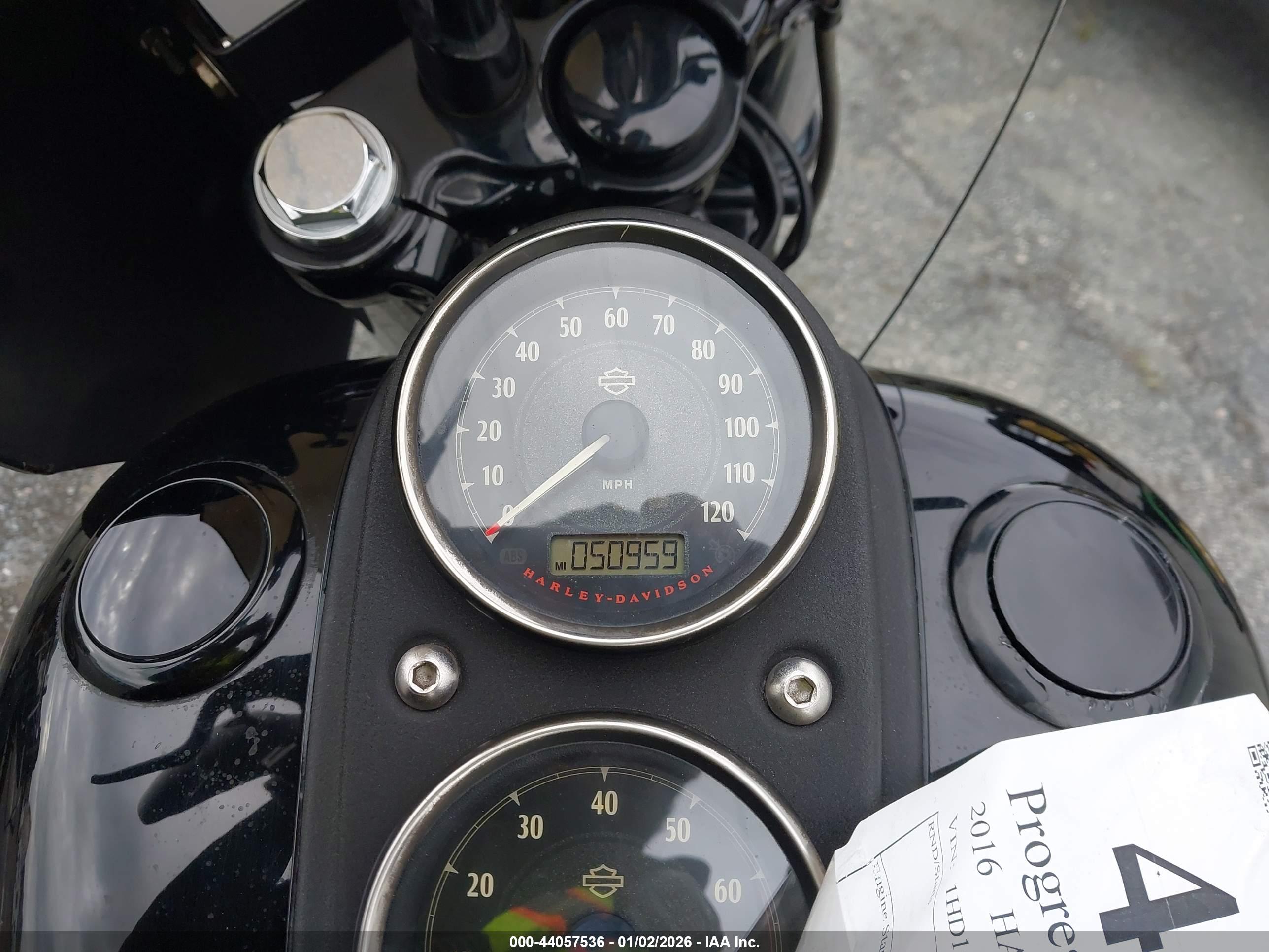 HARLEY-DAVIDSON FXDLS image 7
