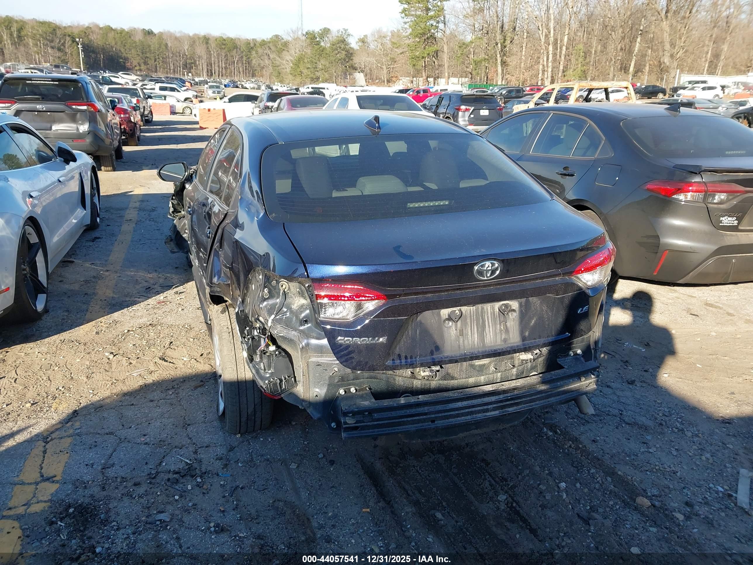 TOYOTA COROLLA image 3