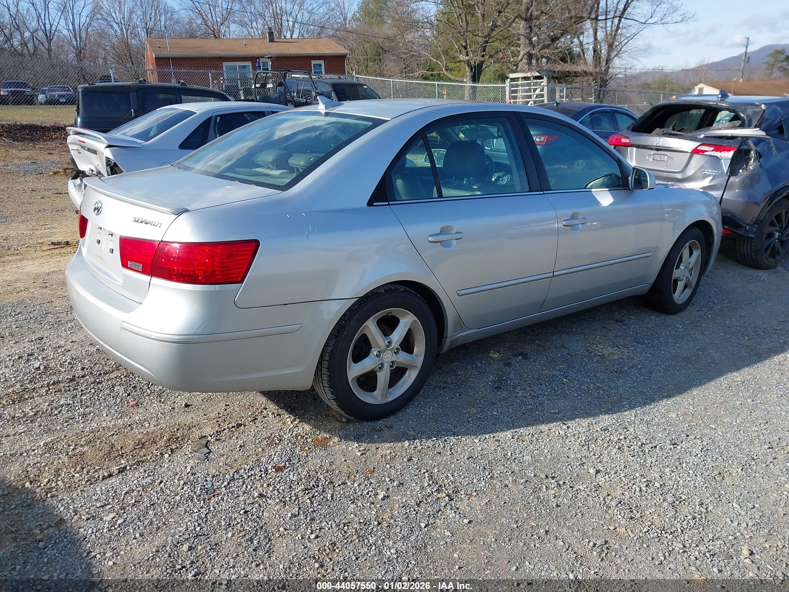 HYUNDAI SONATA image 4