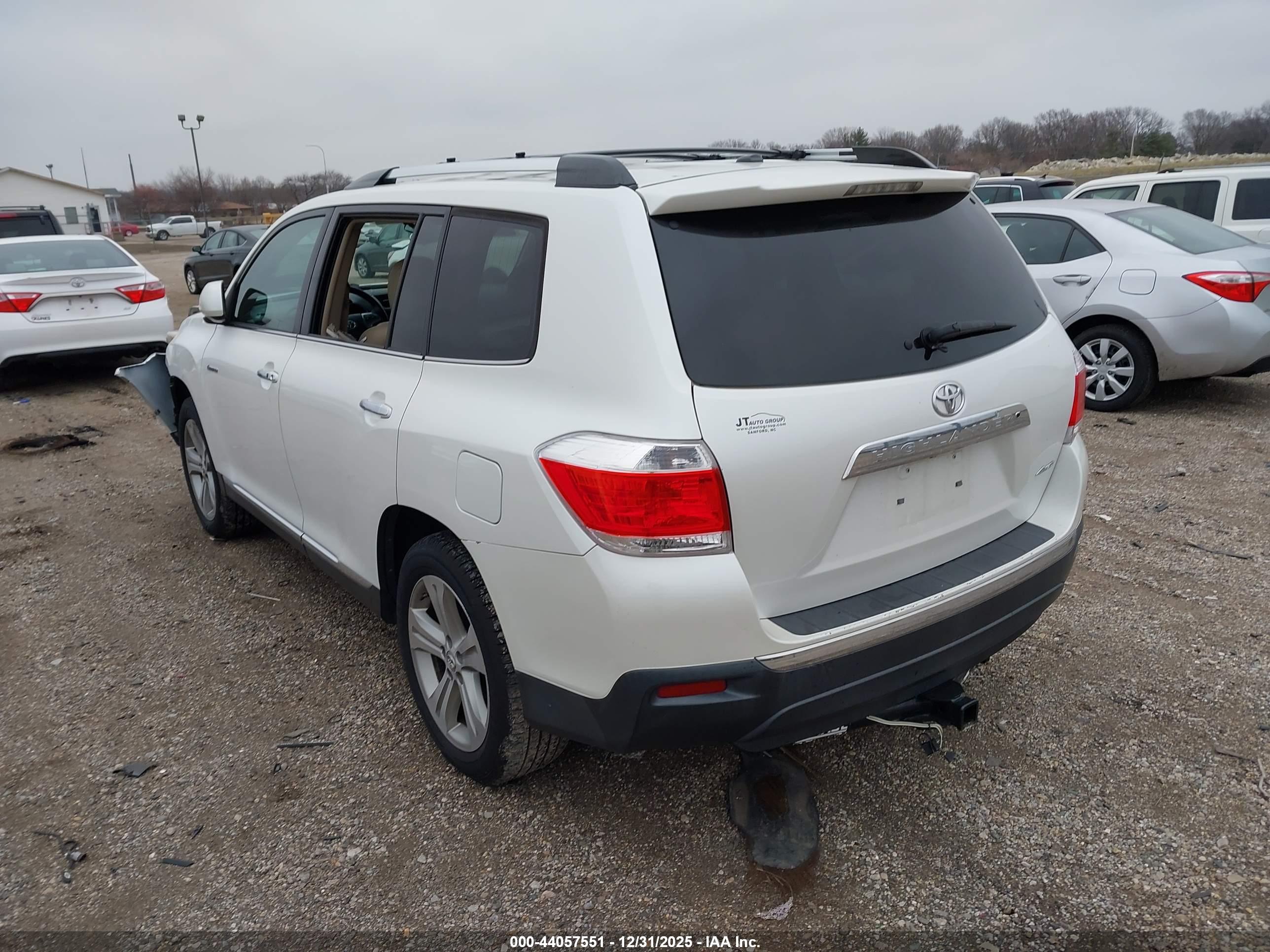 TOYOTA HIGHLANDER image 3