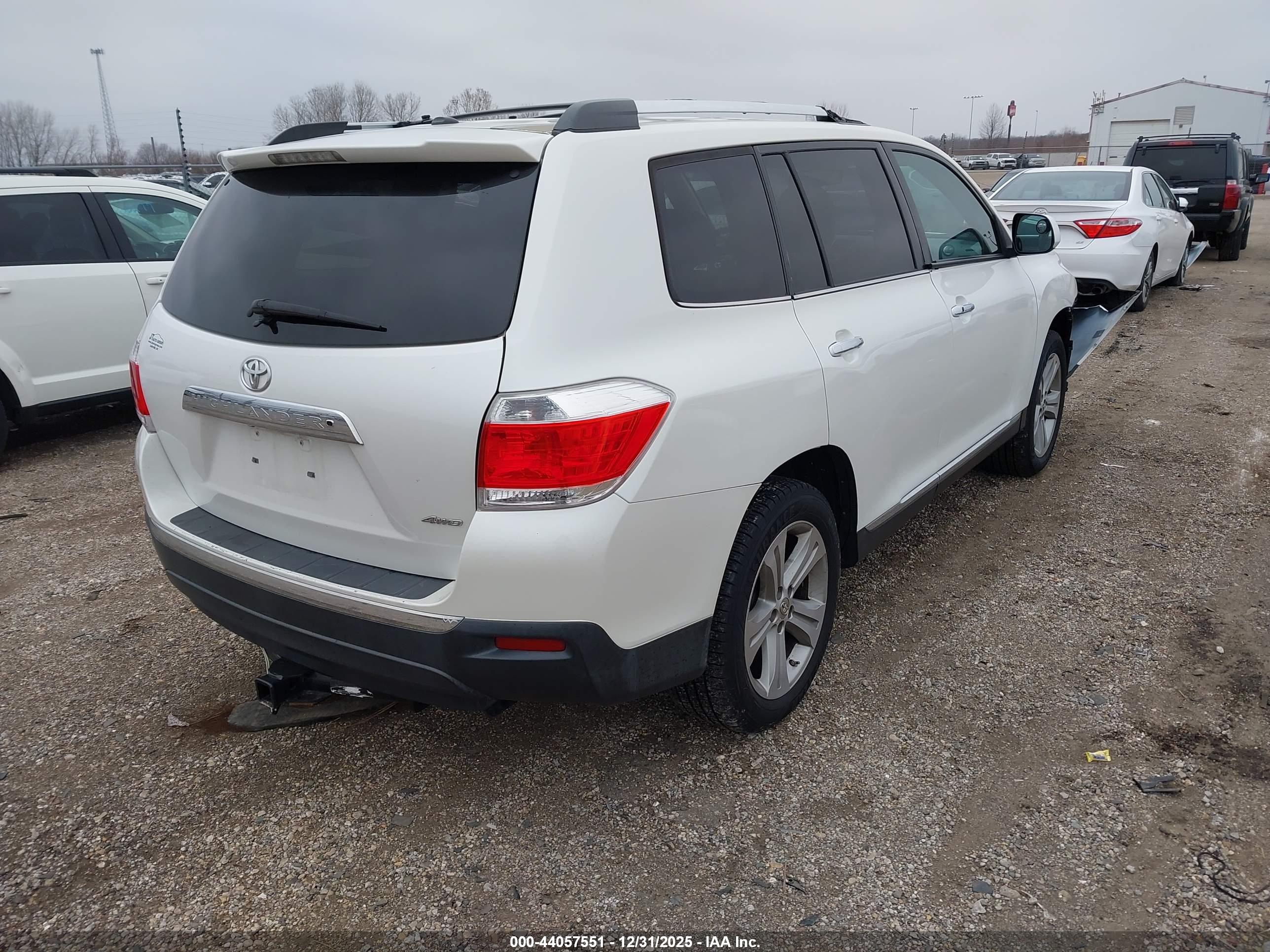 TOYOTA HIGHLANDER image 4