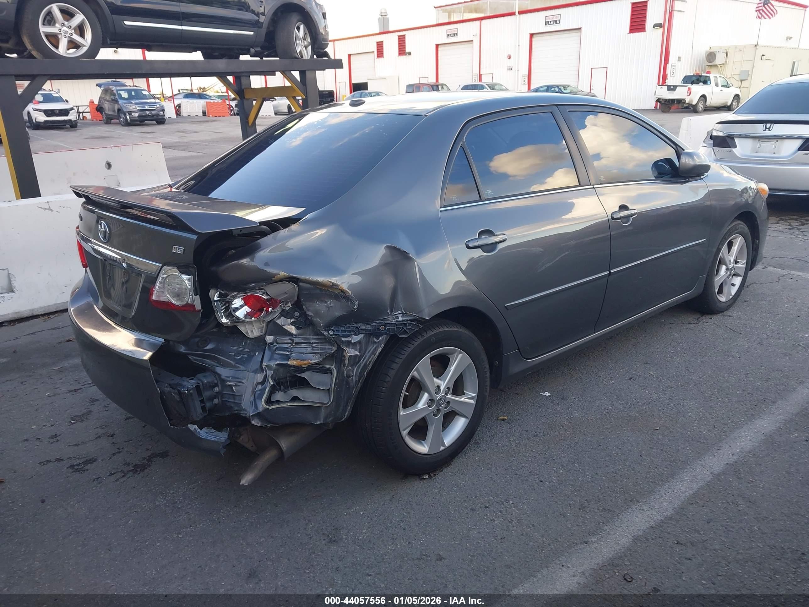 TOYOTA COROLLA image 4