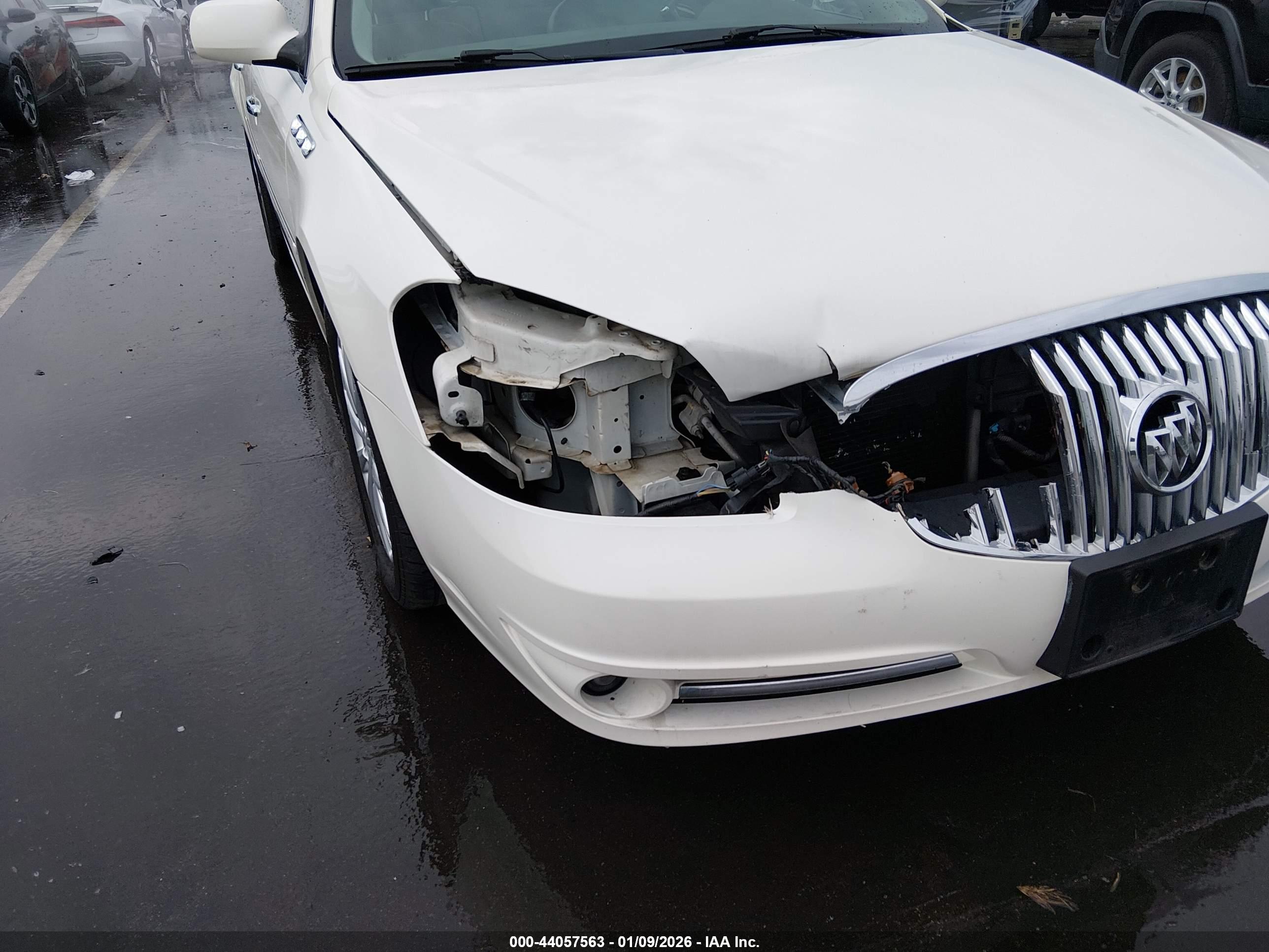 BUICK LUCERNE image 6