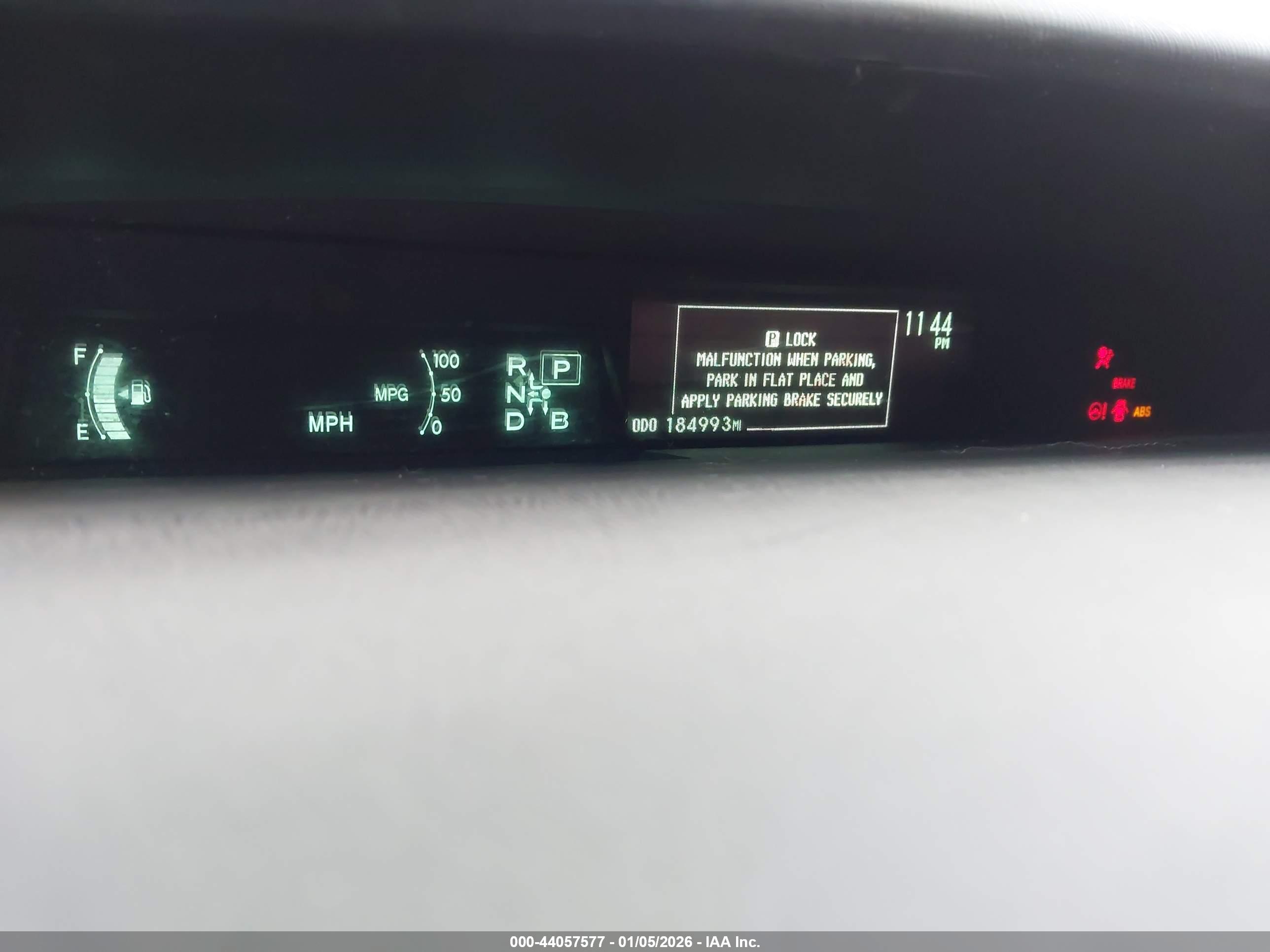 TOYOTA PRIUS image 7