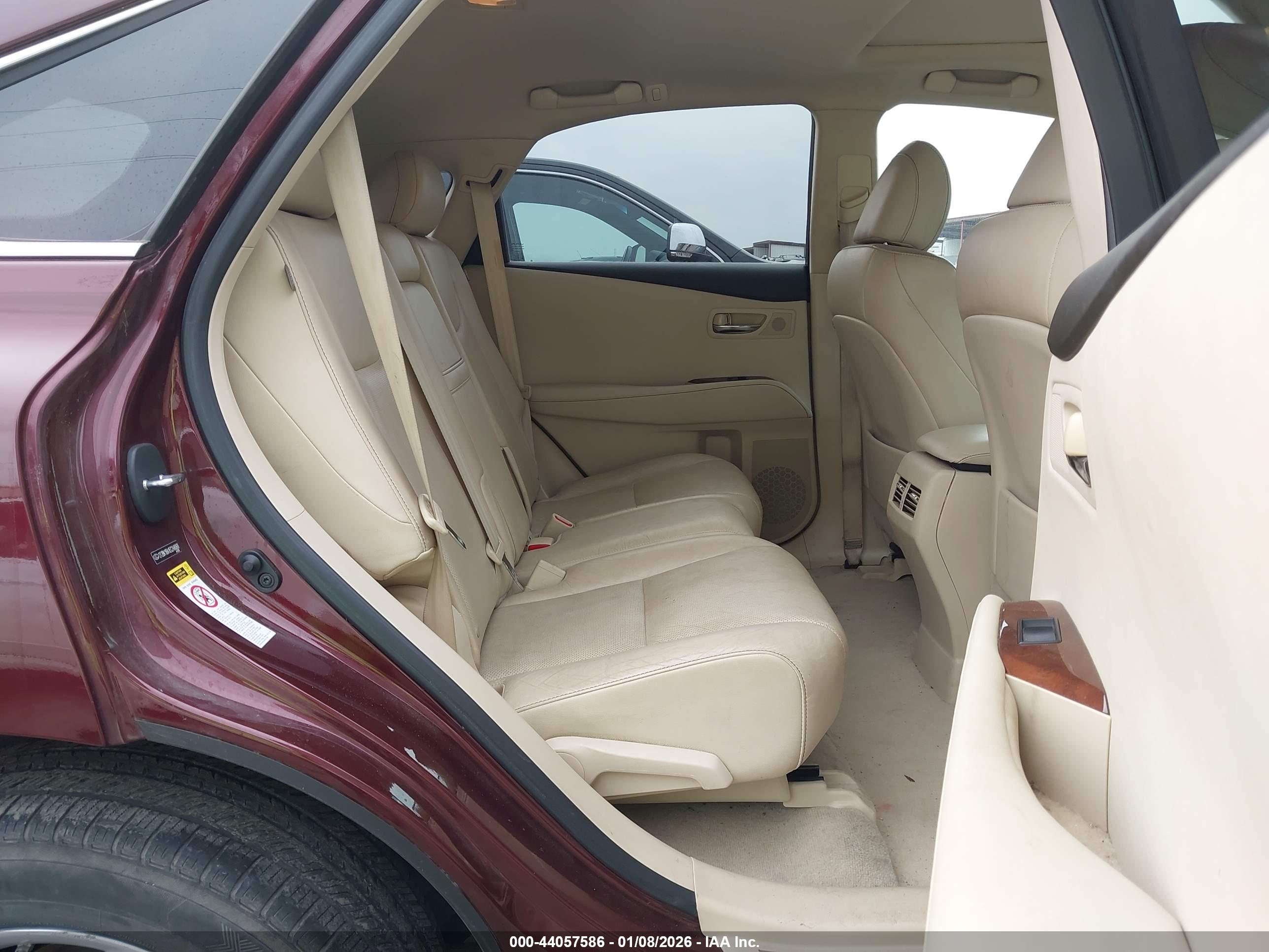 LEXUS RX image 8