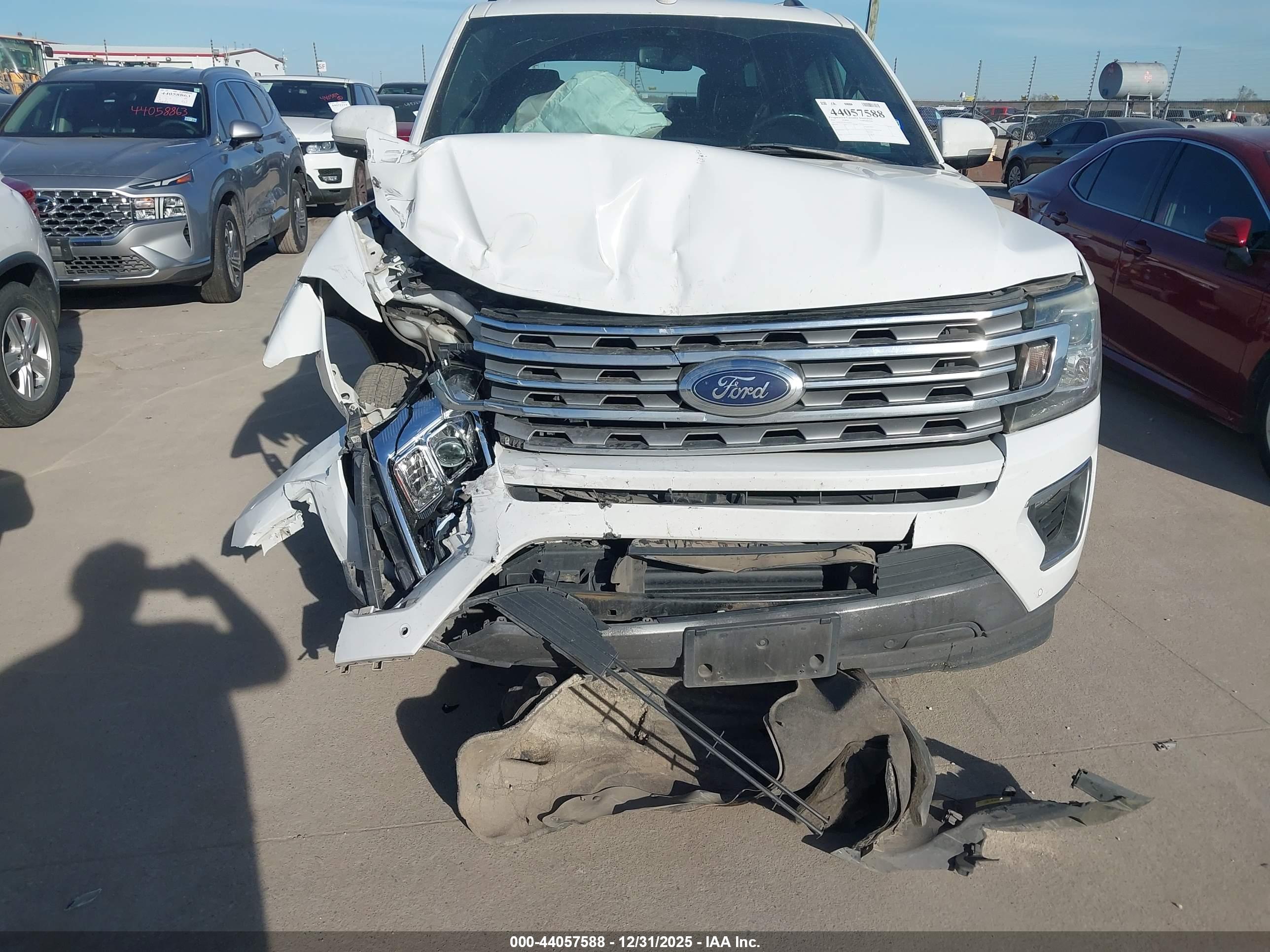 FORD EXPEDITION image 6