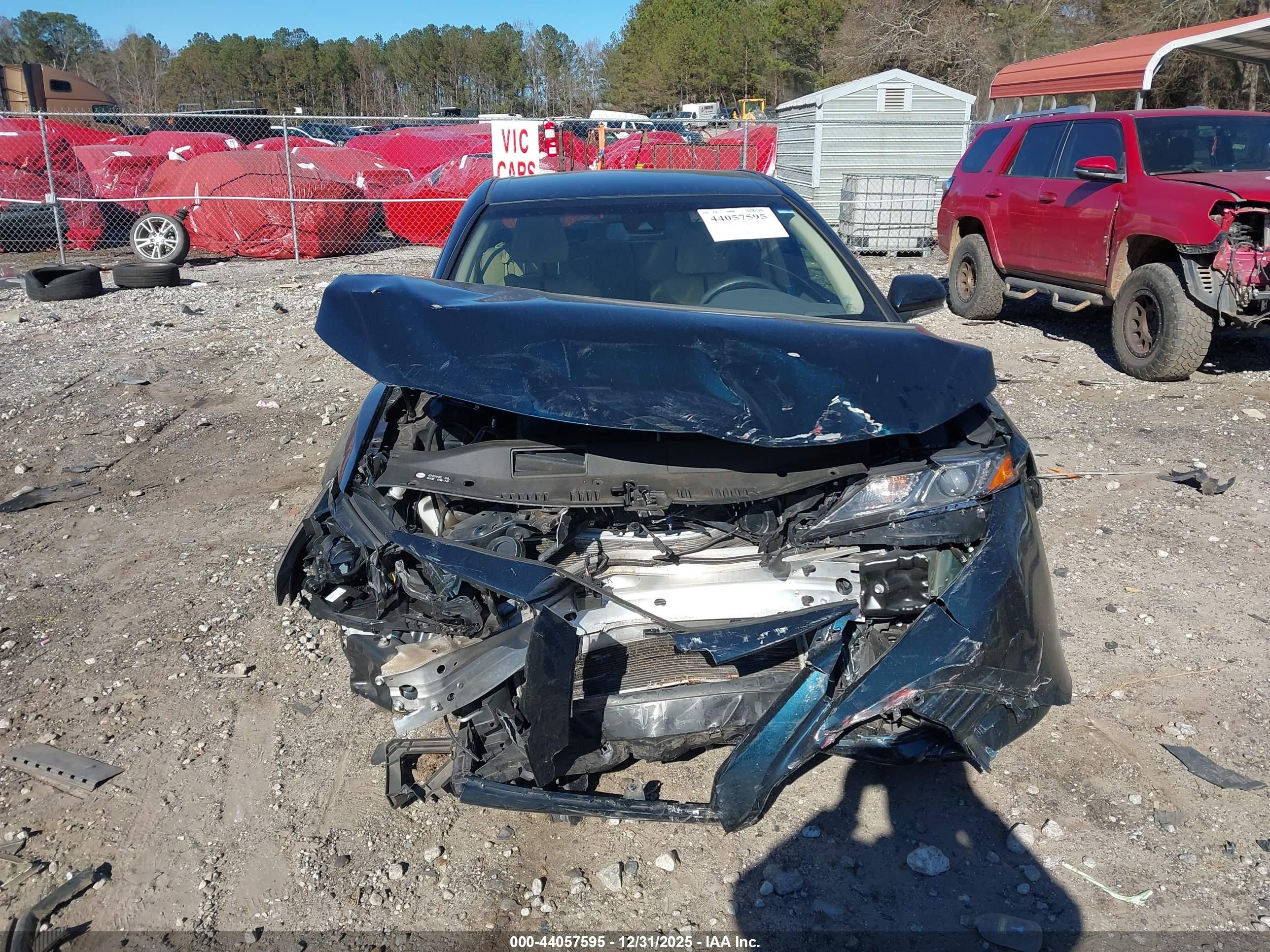 TOYOTA CAMRY image 6