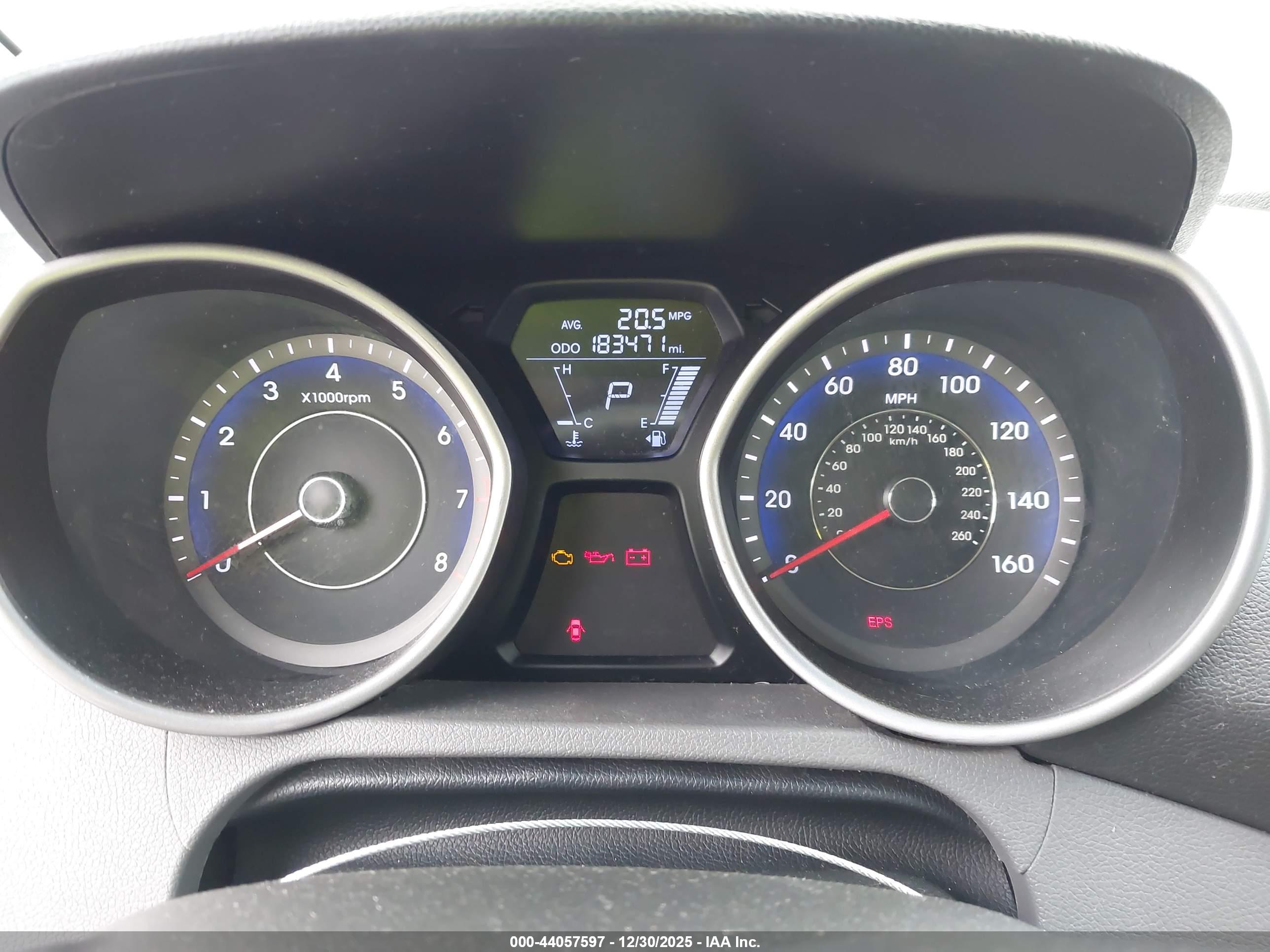 HYUNDAI ELANTRA image 7