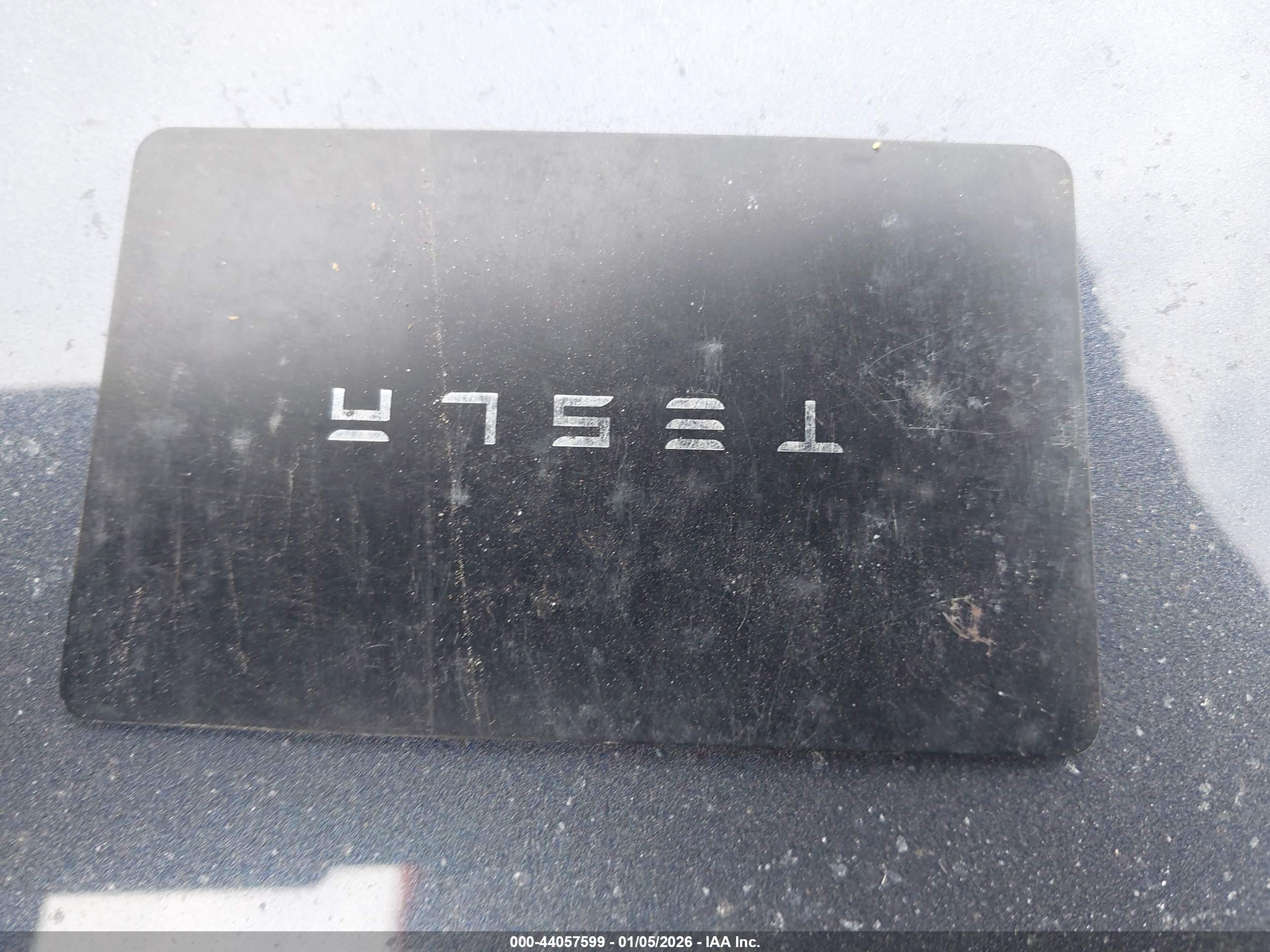 TESLA MODEL image 11