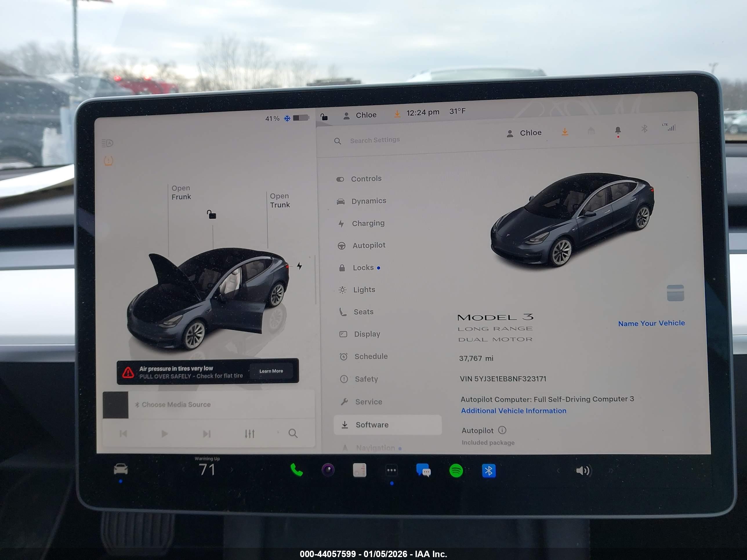TESLA MODEL image 7