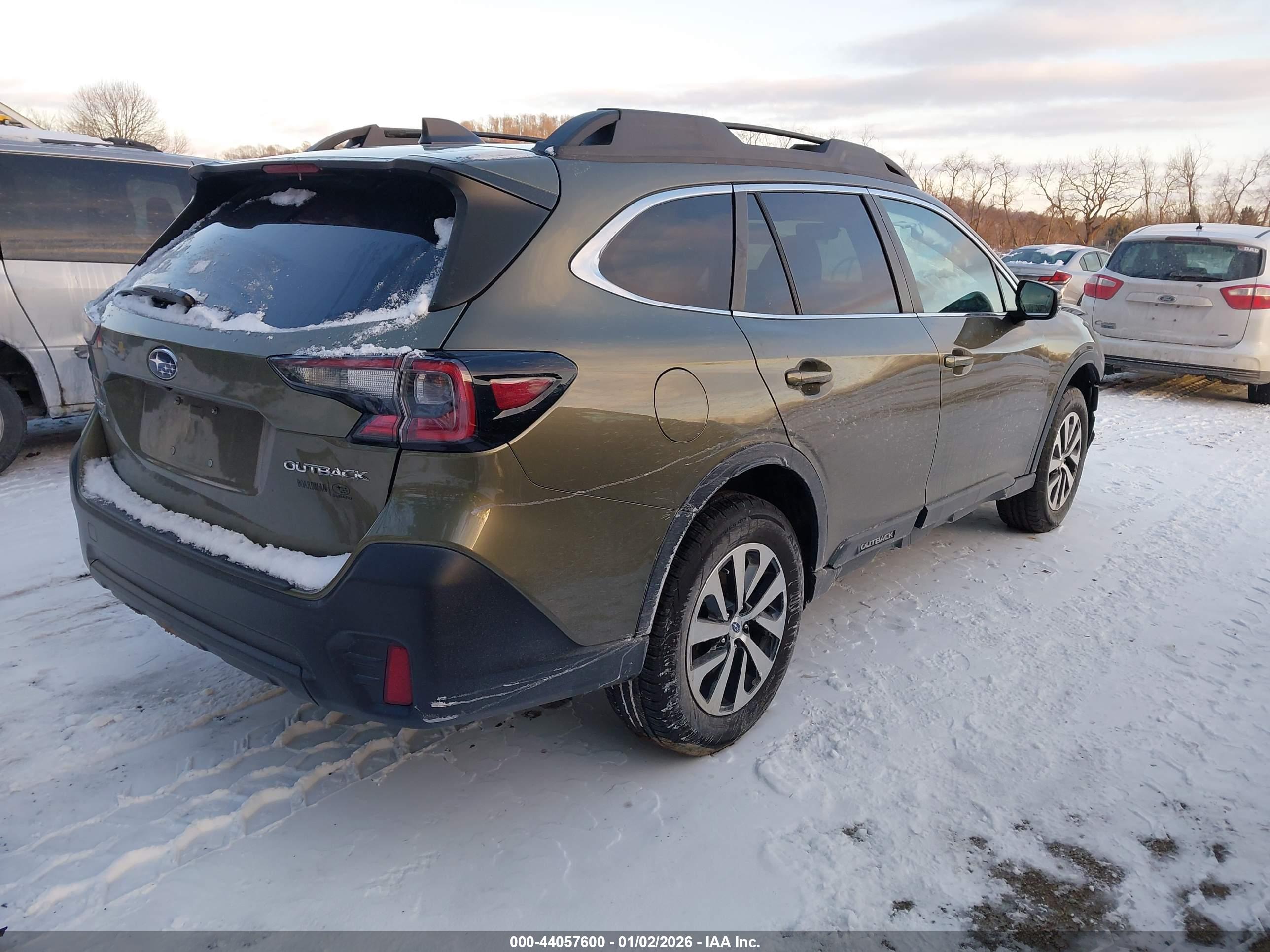 SUBARU OUTBACK image 4