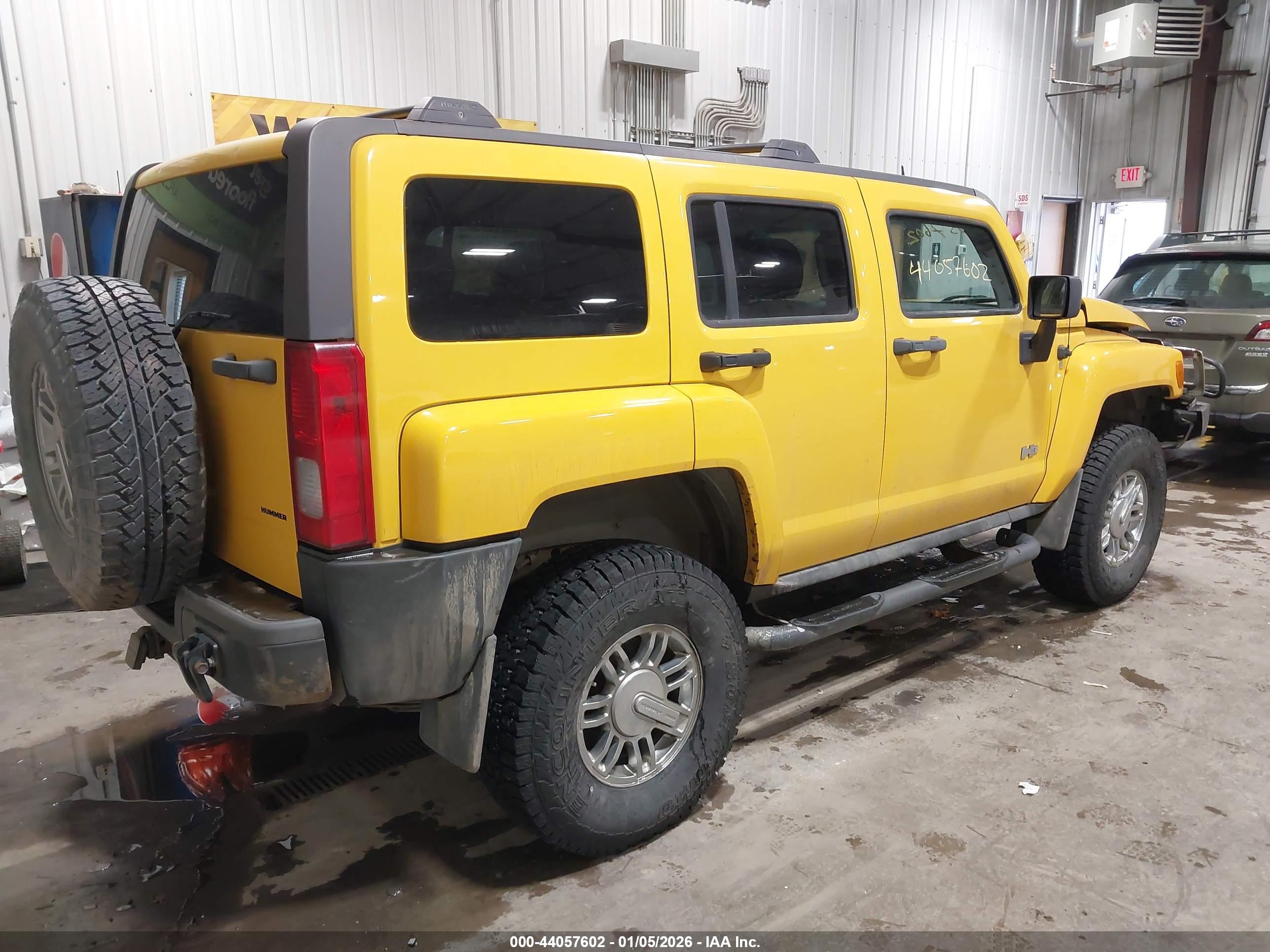HUMMER H3 image 4