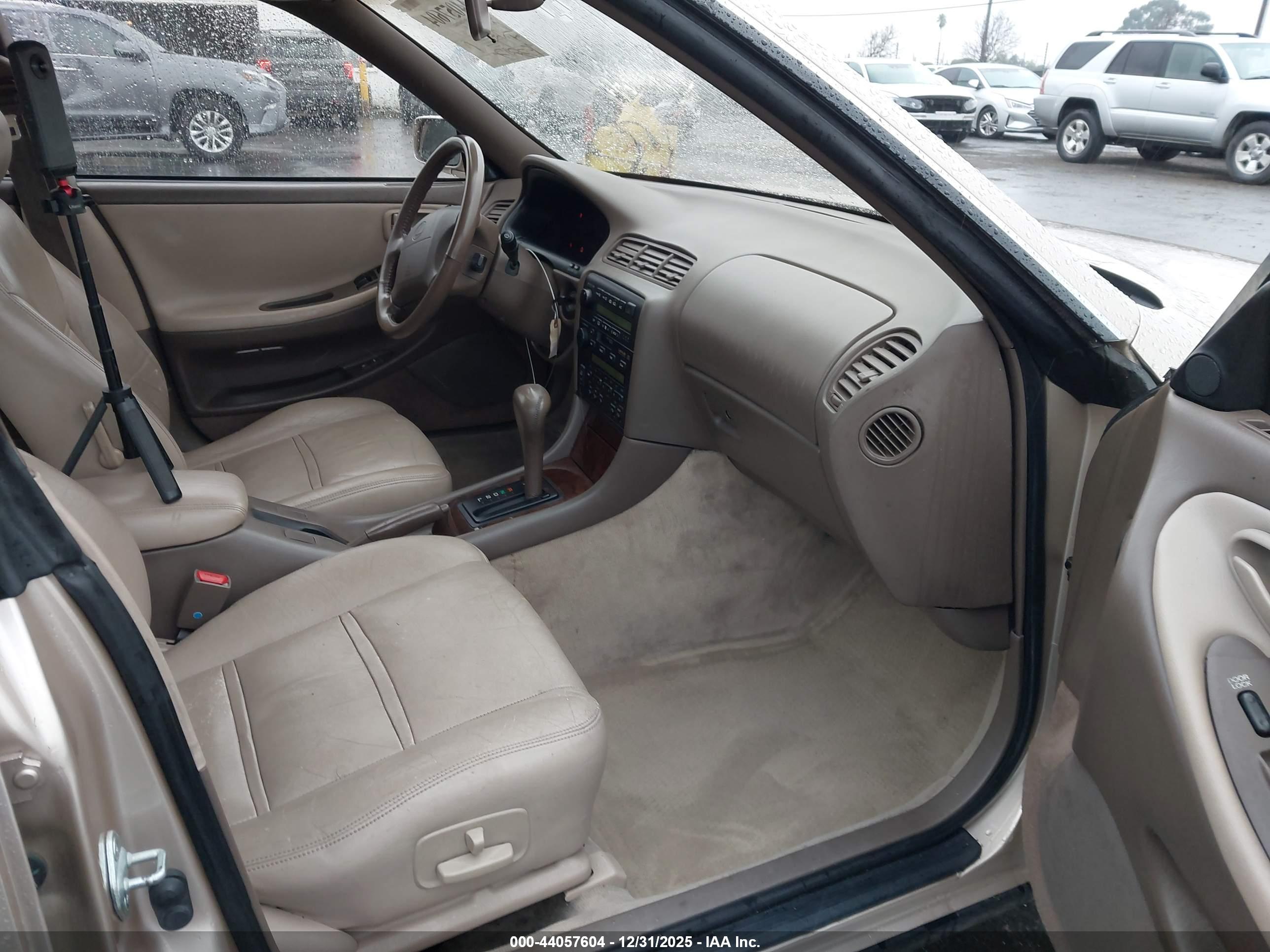LEXUS ES image 5
