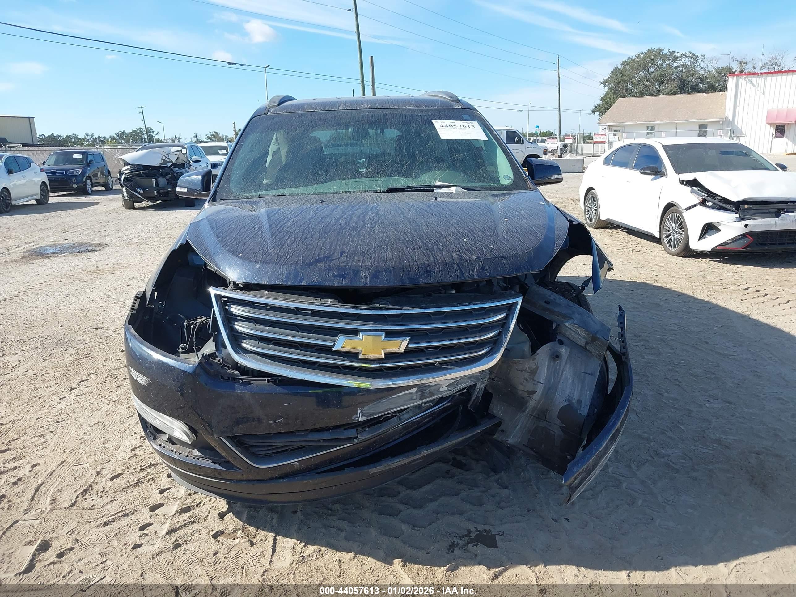 CHEVROLET TRAVERSE image 6