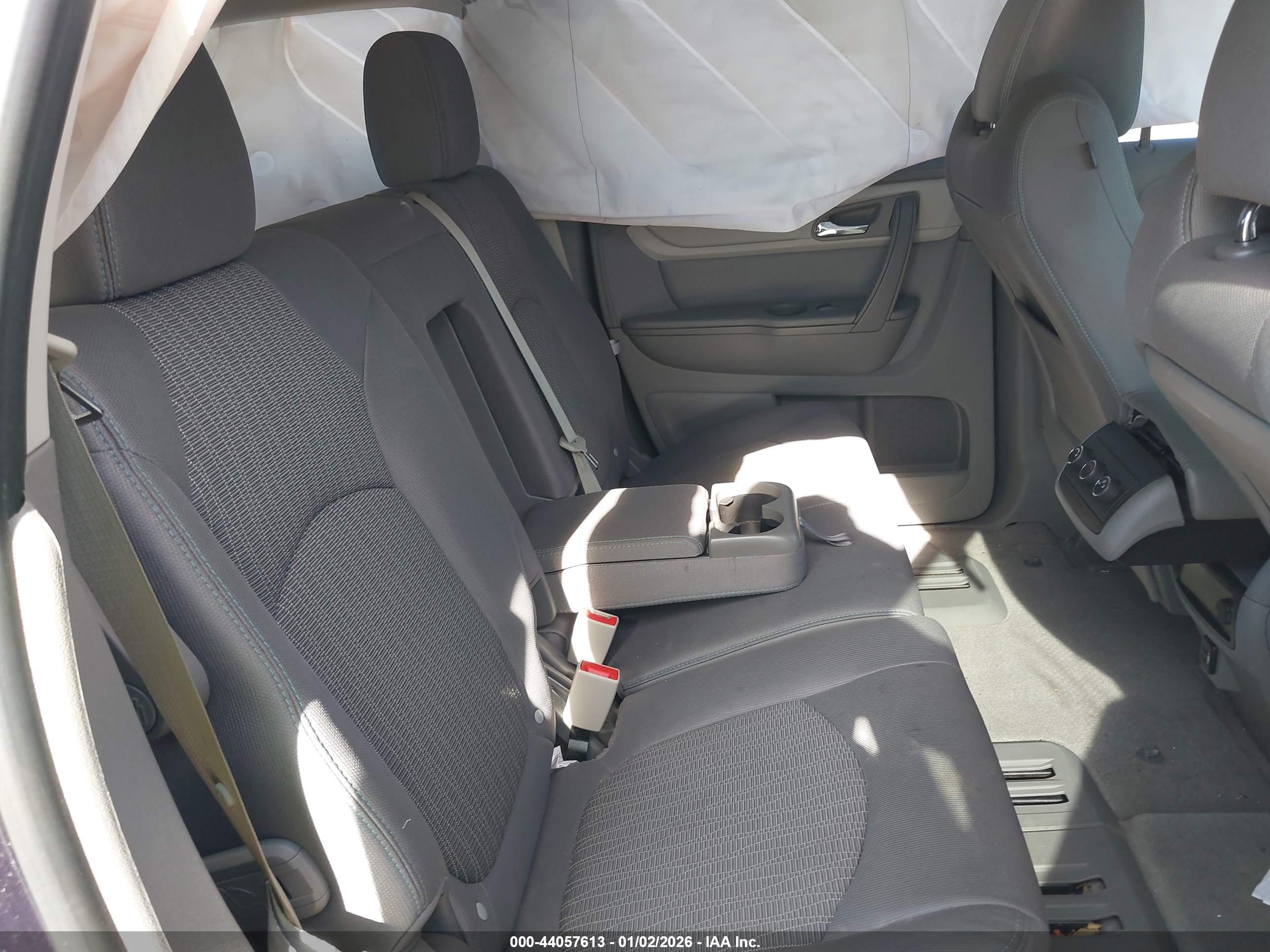 CHEVROLET TRAVERSE image 8