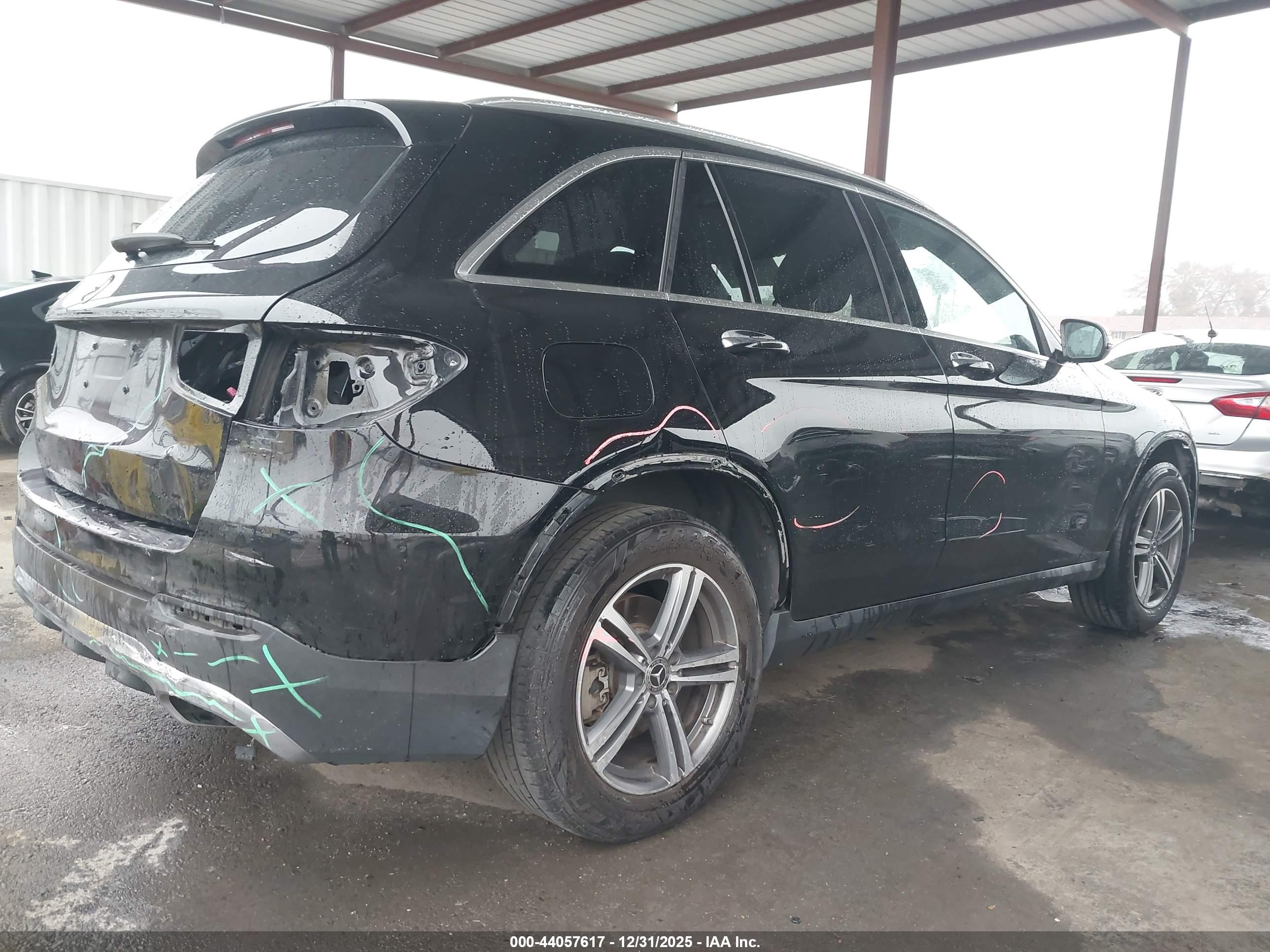 MERCEDES-BENZ GLC image 4